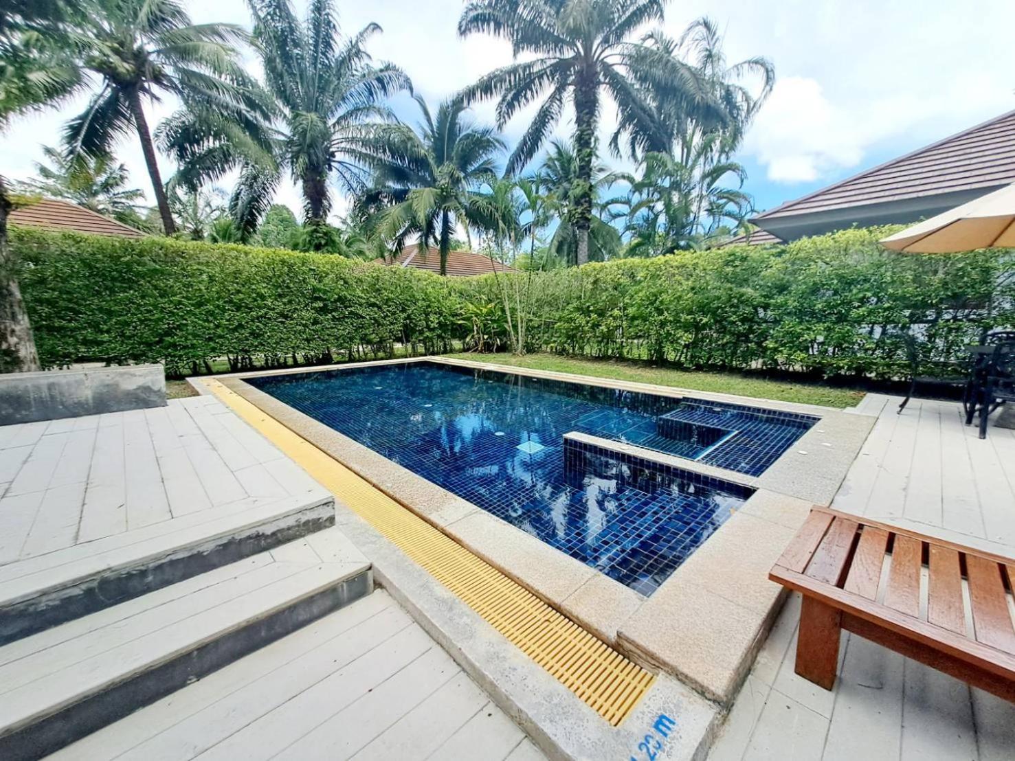 Alisea Pool Villa Aonang