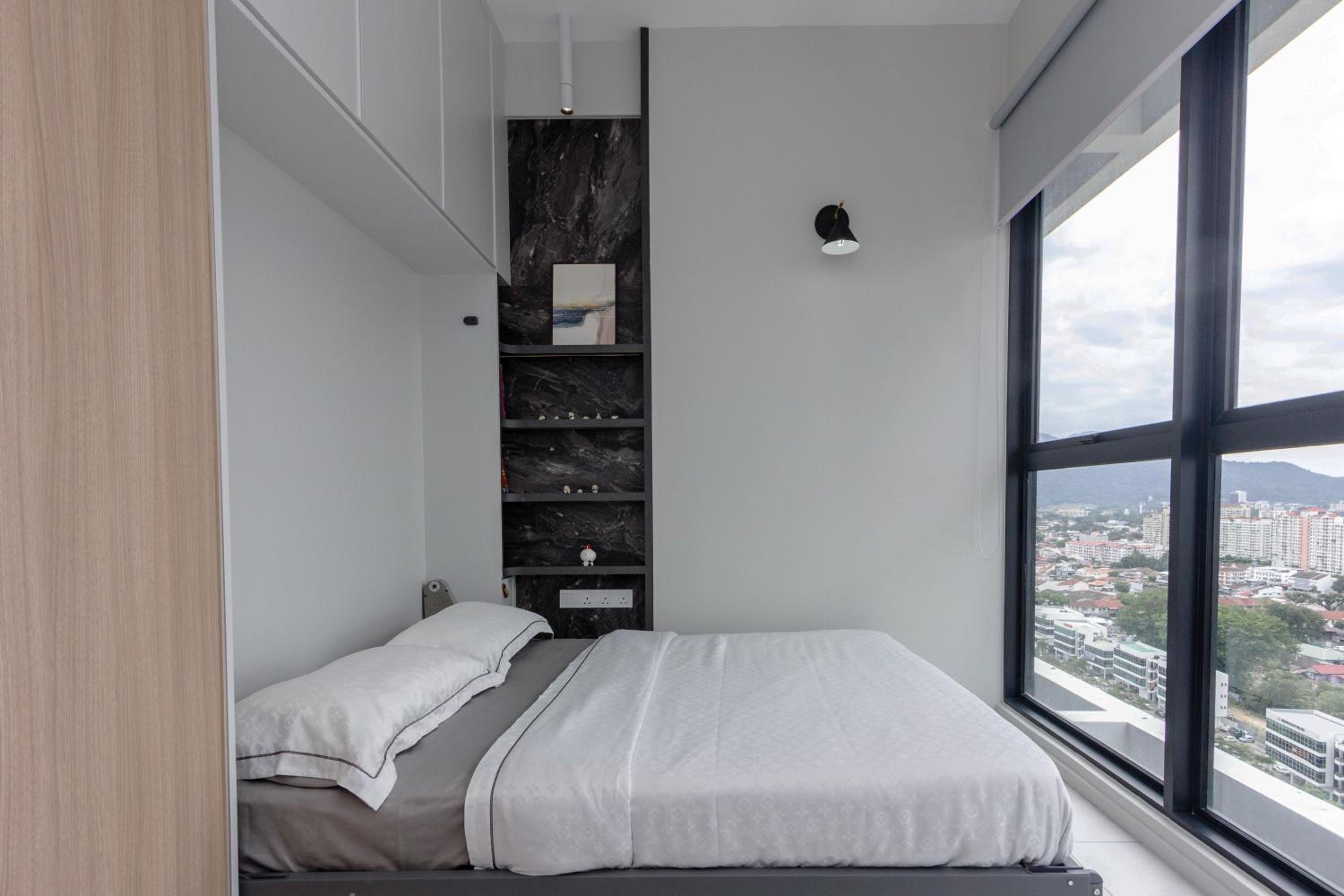 Designer Suites 2BR Apartment in Penang near George Town Self Check-In WiFi Partial Seaview photo 2