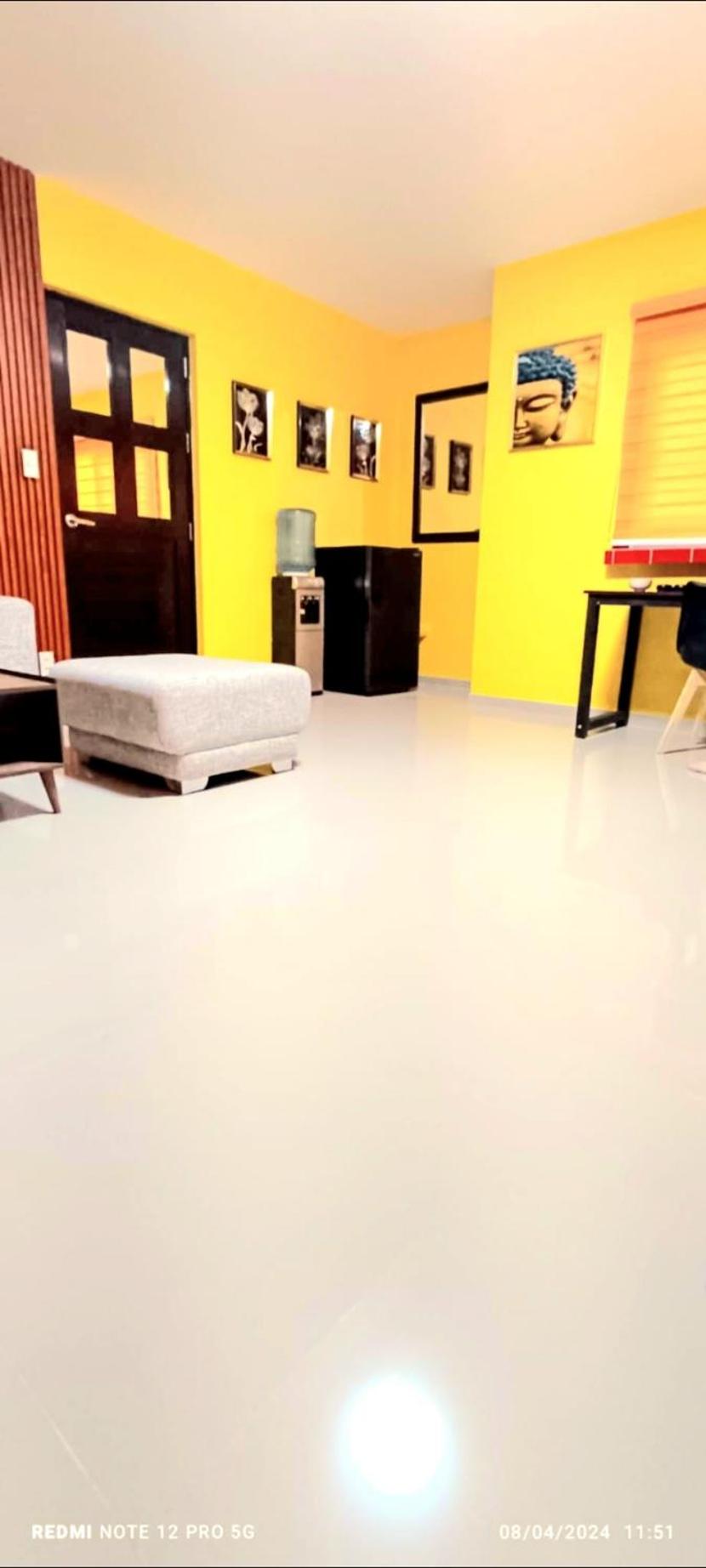 Jenessa's Executive Suite 90 sqm near Lanuza Surf Bay view 5