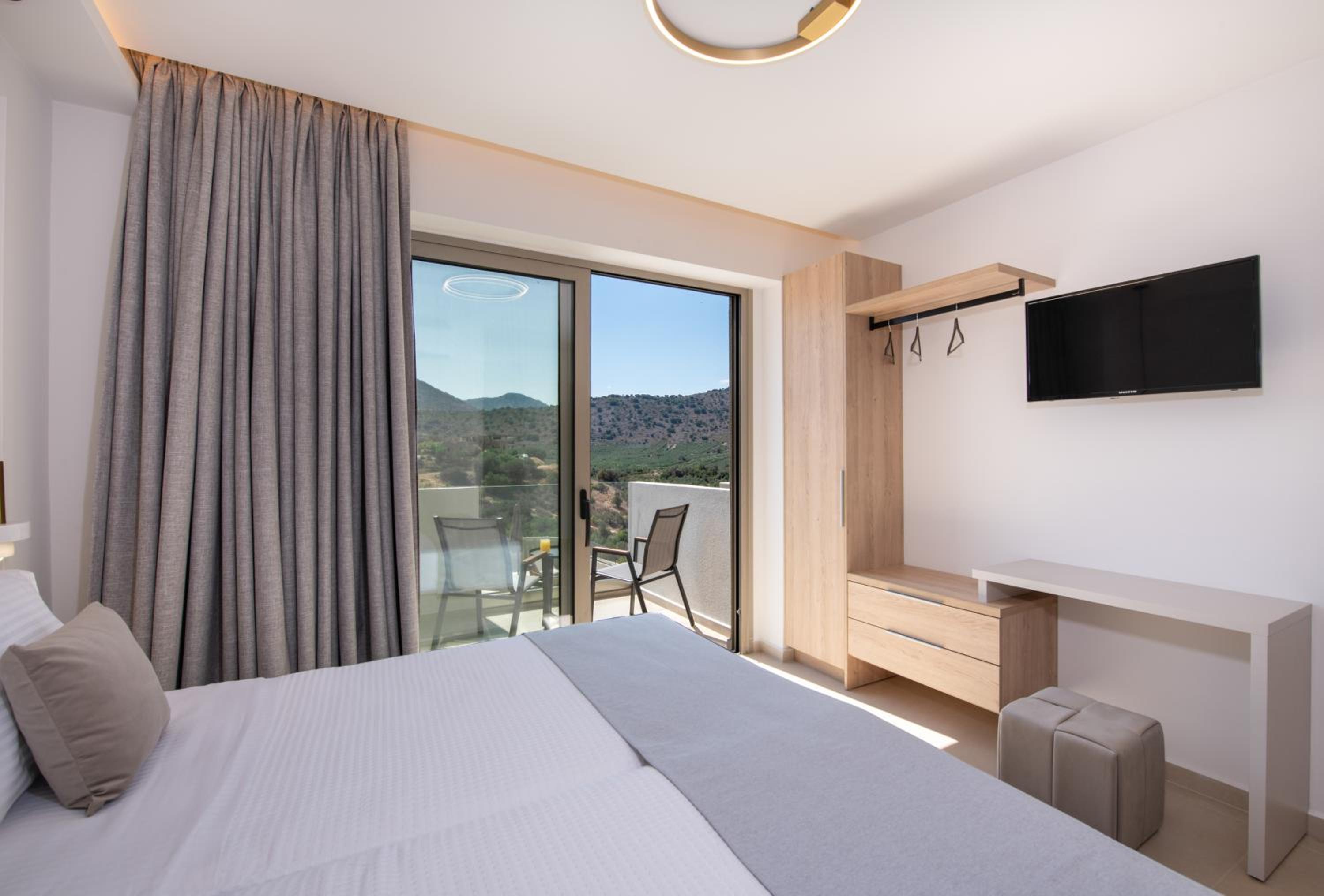 Photo 52