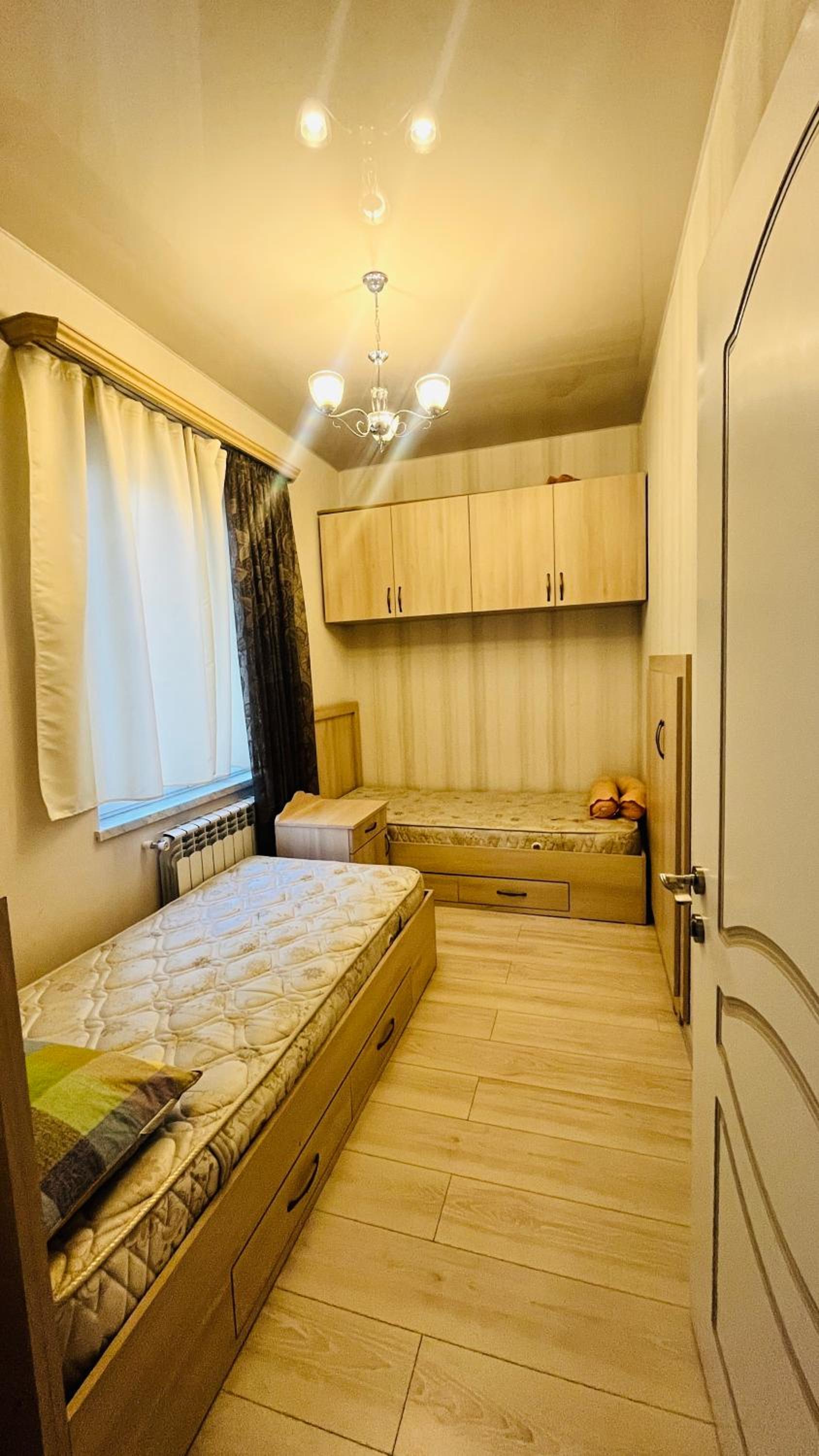 Apartment in the middle of square