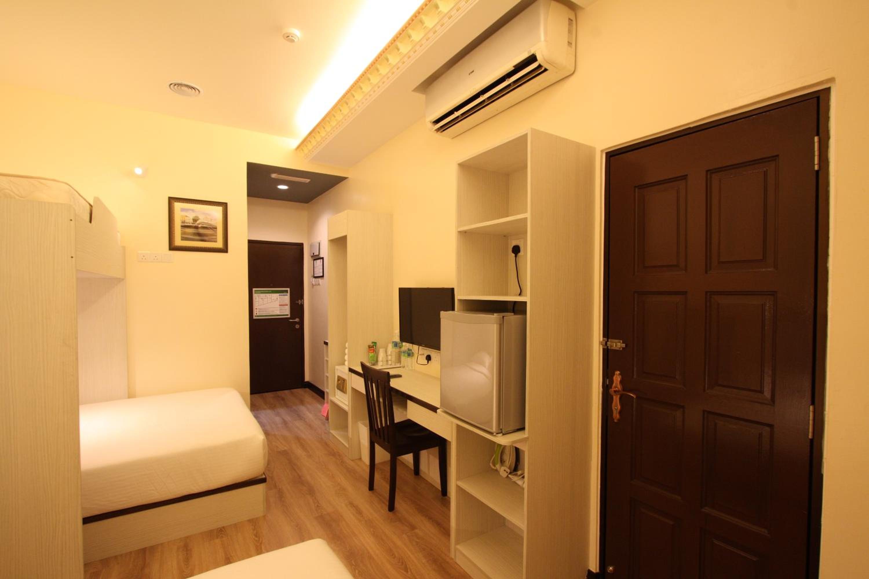 Shamrock Guest House II