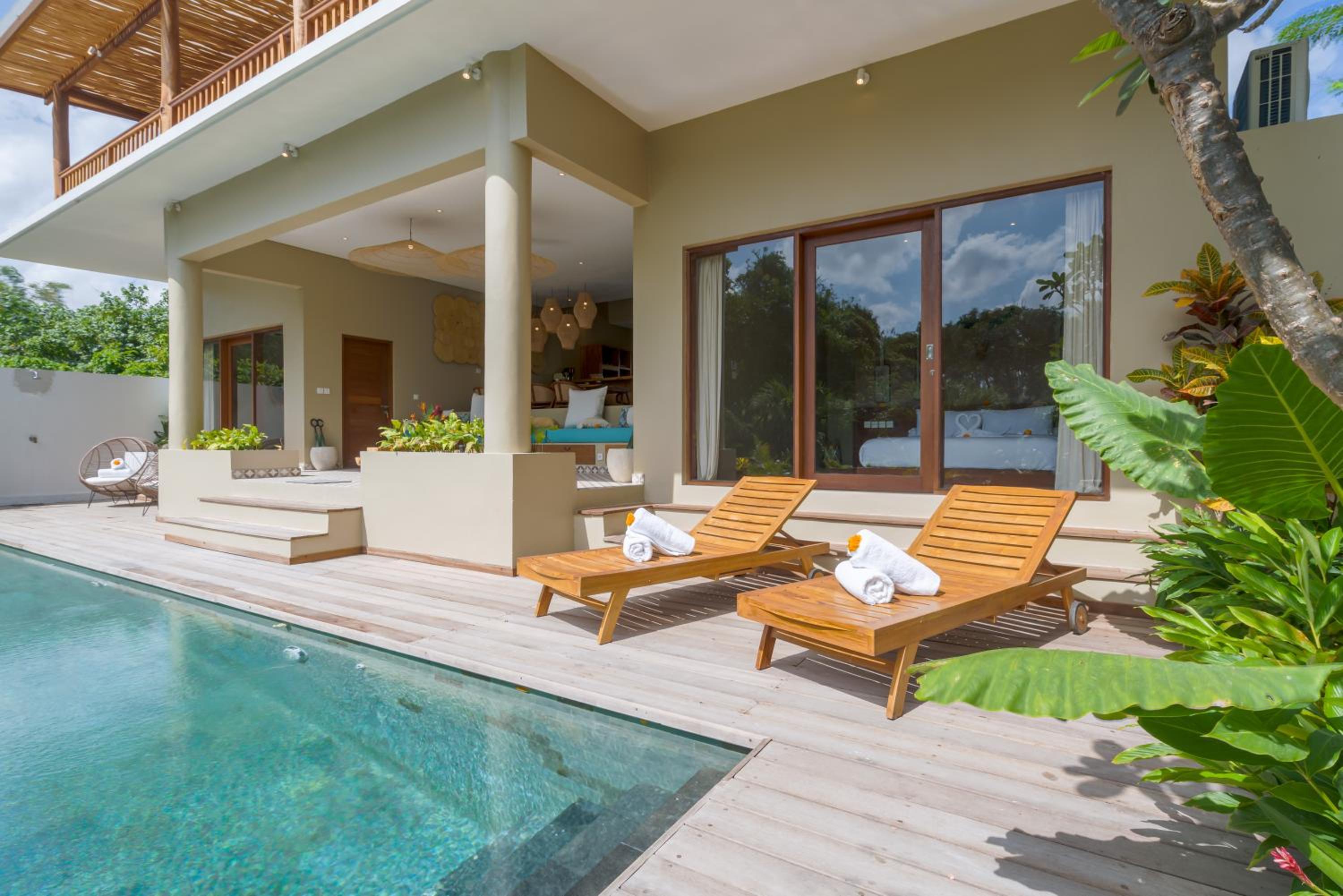 Villa Canopy - Spacious Luxury 4BR Villa Near Nuanu and Luna Beach Club view 3