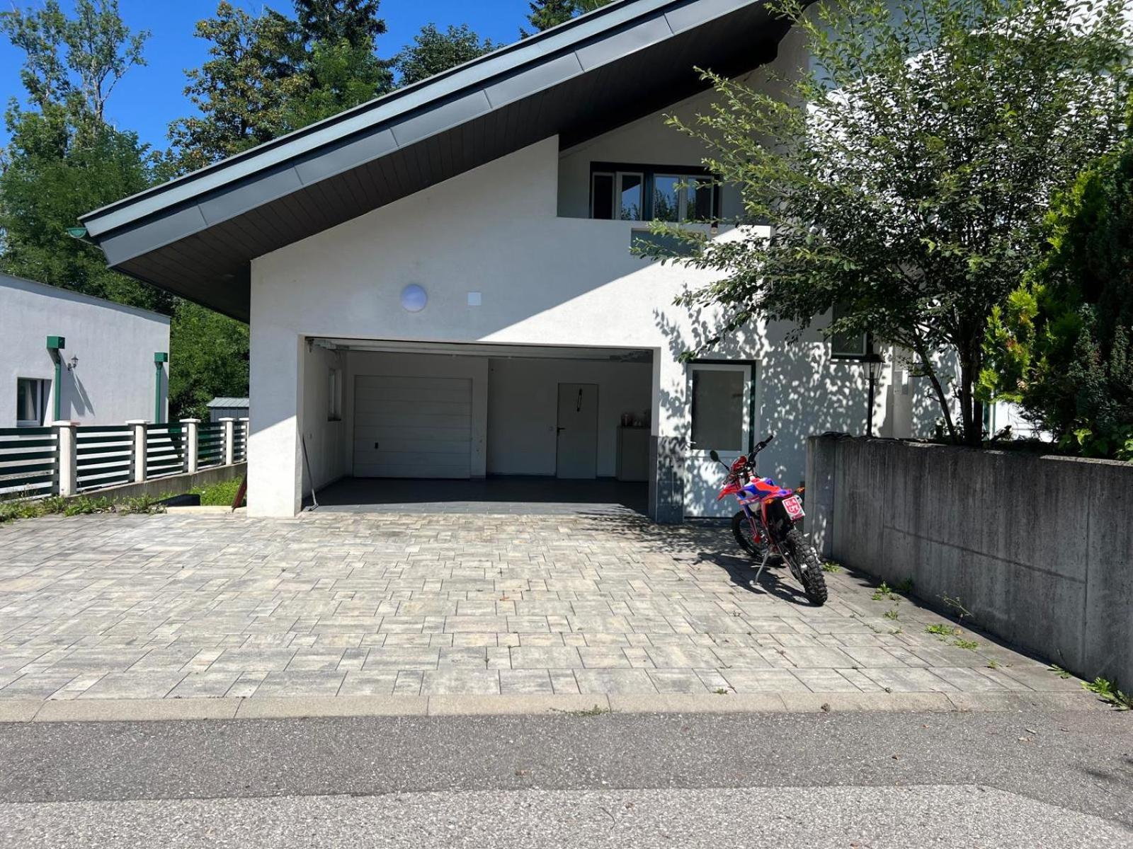 Landhausstil Villa in der Natur