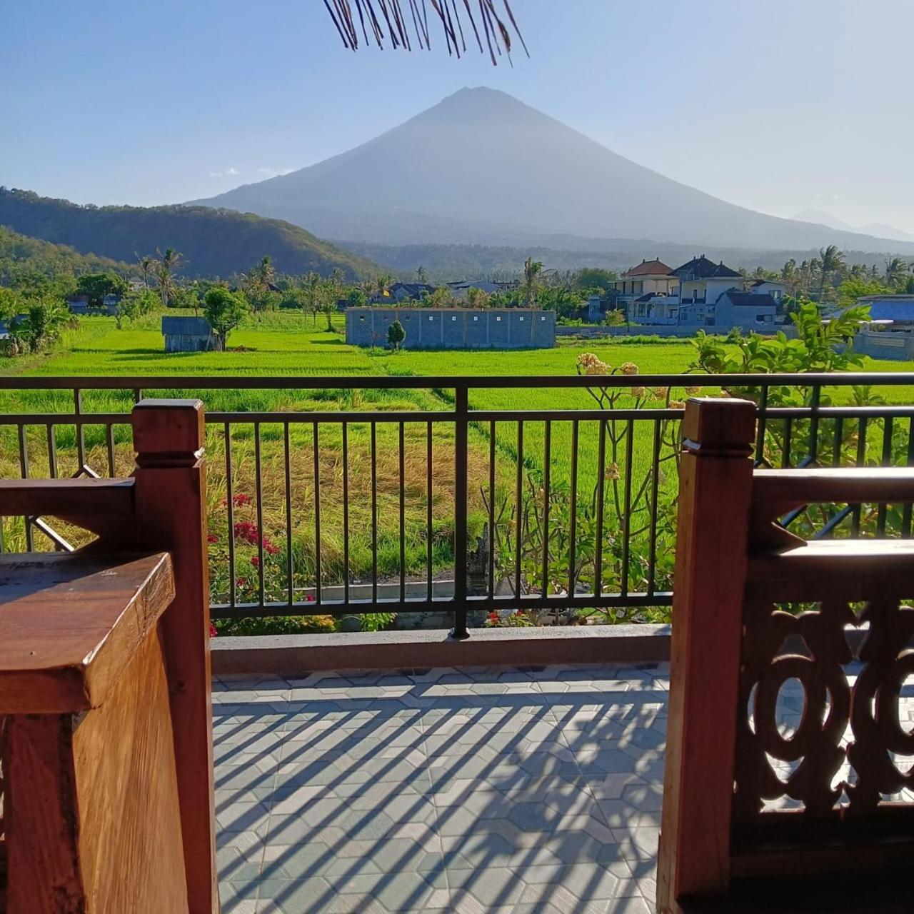 Agung Inn Amed view 4