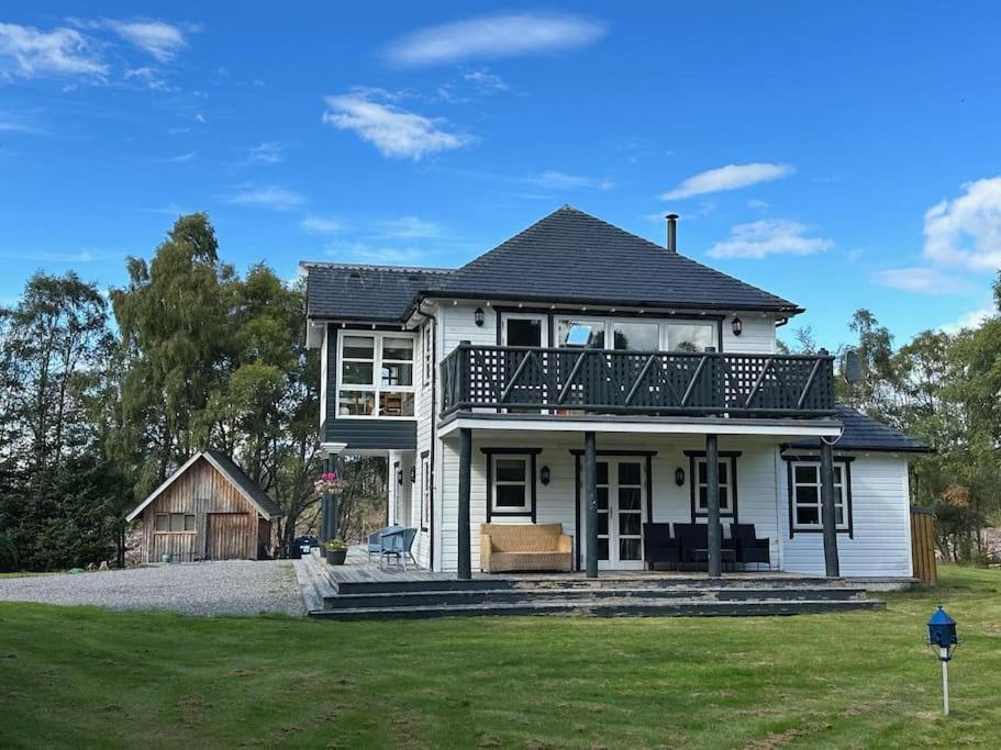 Heath House Loch Ness