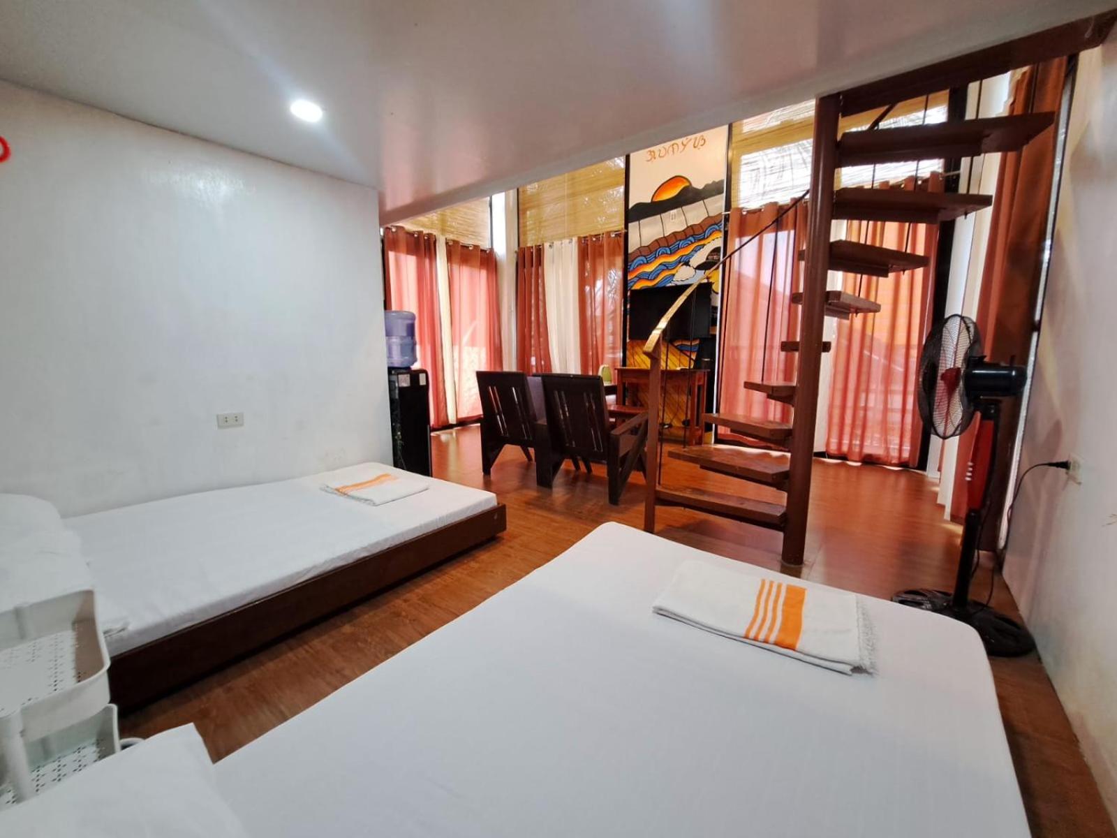 The Bistro House - Govantes Guesthouse