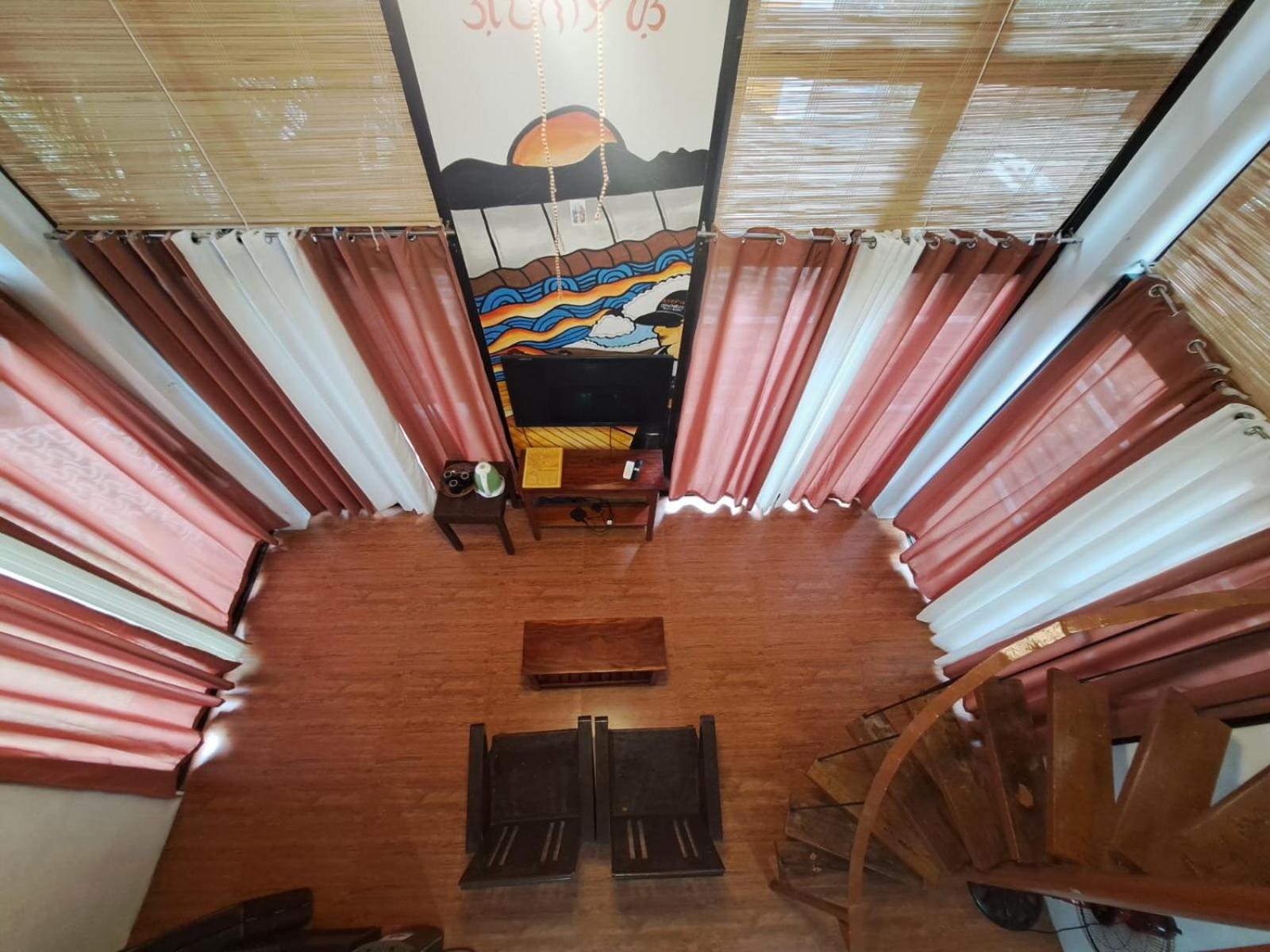 The Bistro House - Govantes Guesthouse