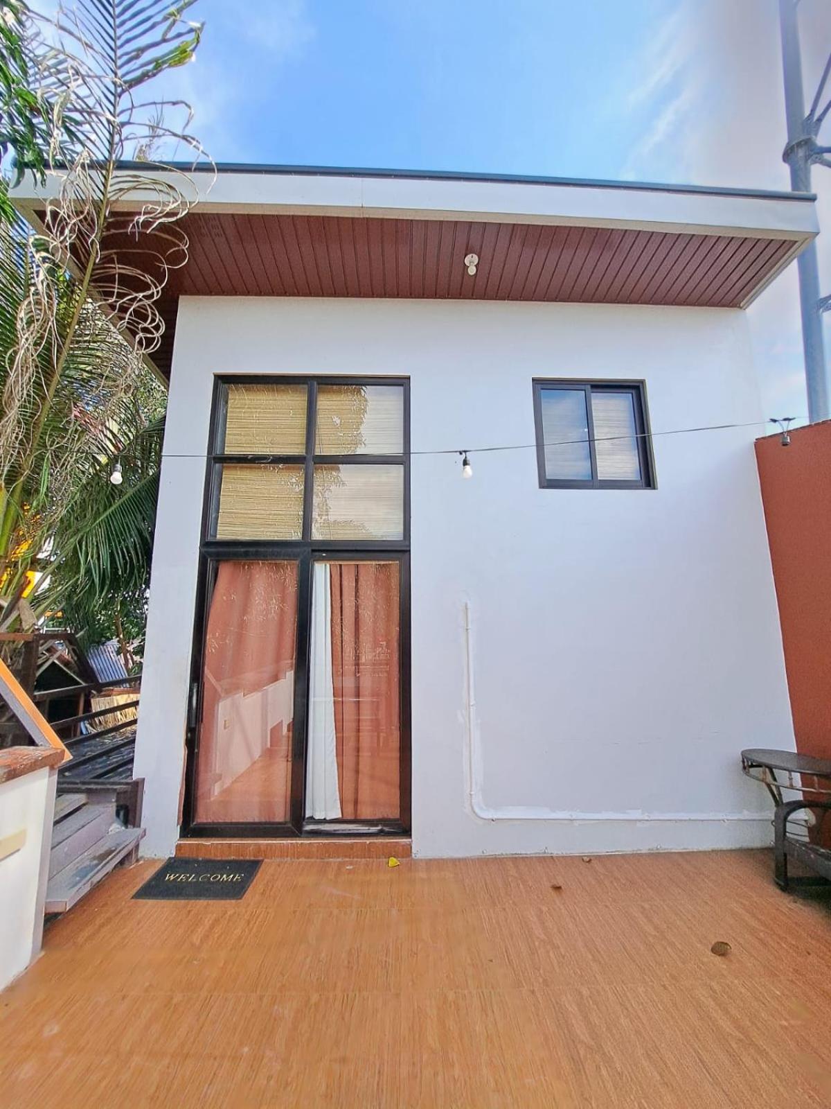 The Bistro House - Govantes Guesthouse
