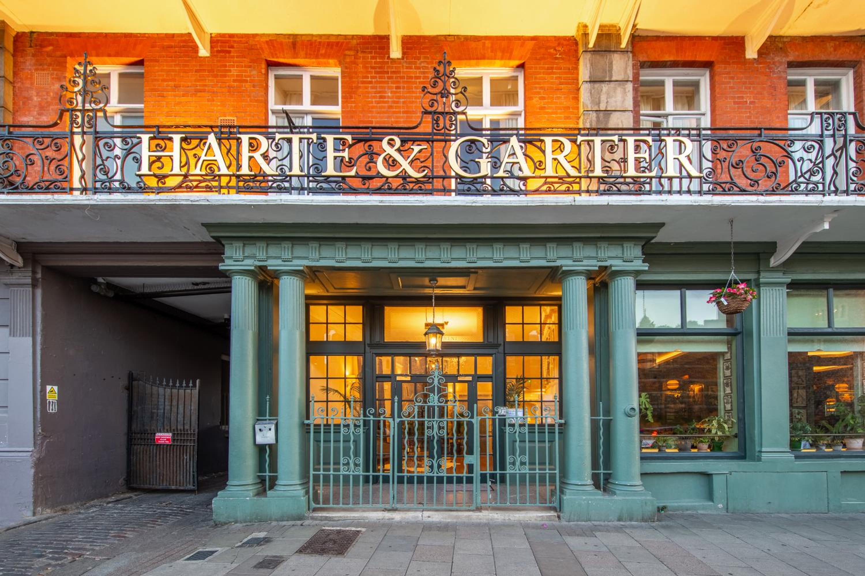 Harte & Garter