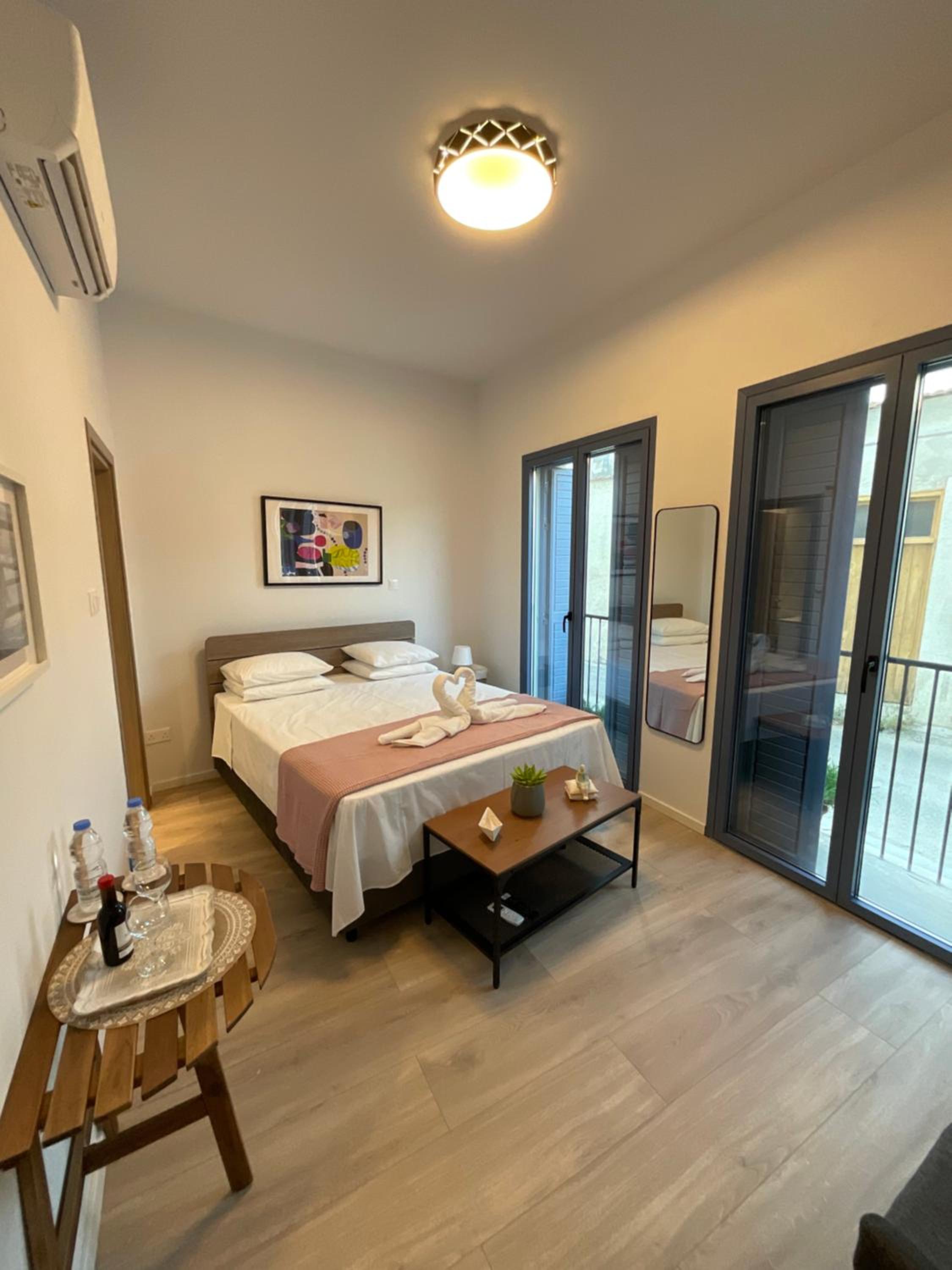Le Voyageur By the Sea - Furnished Rooms