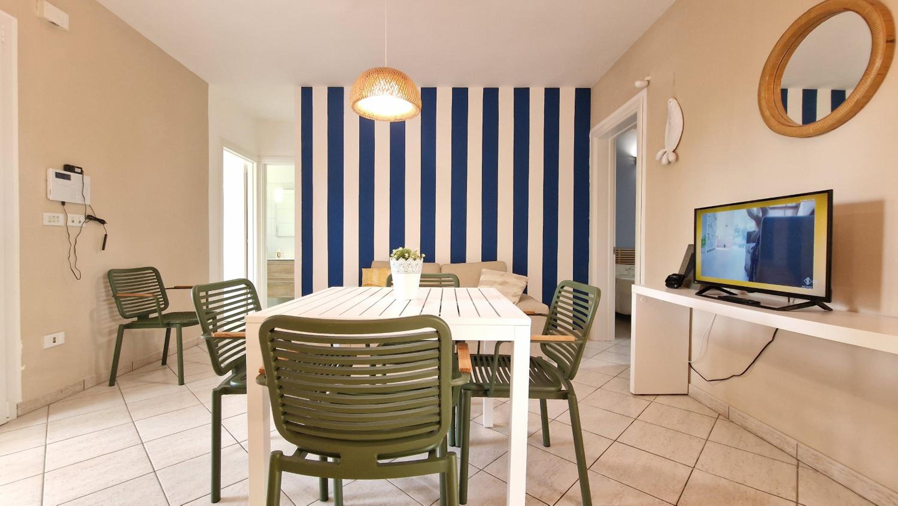 Villa in Riva al Mare view 4