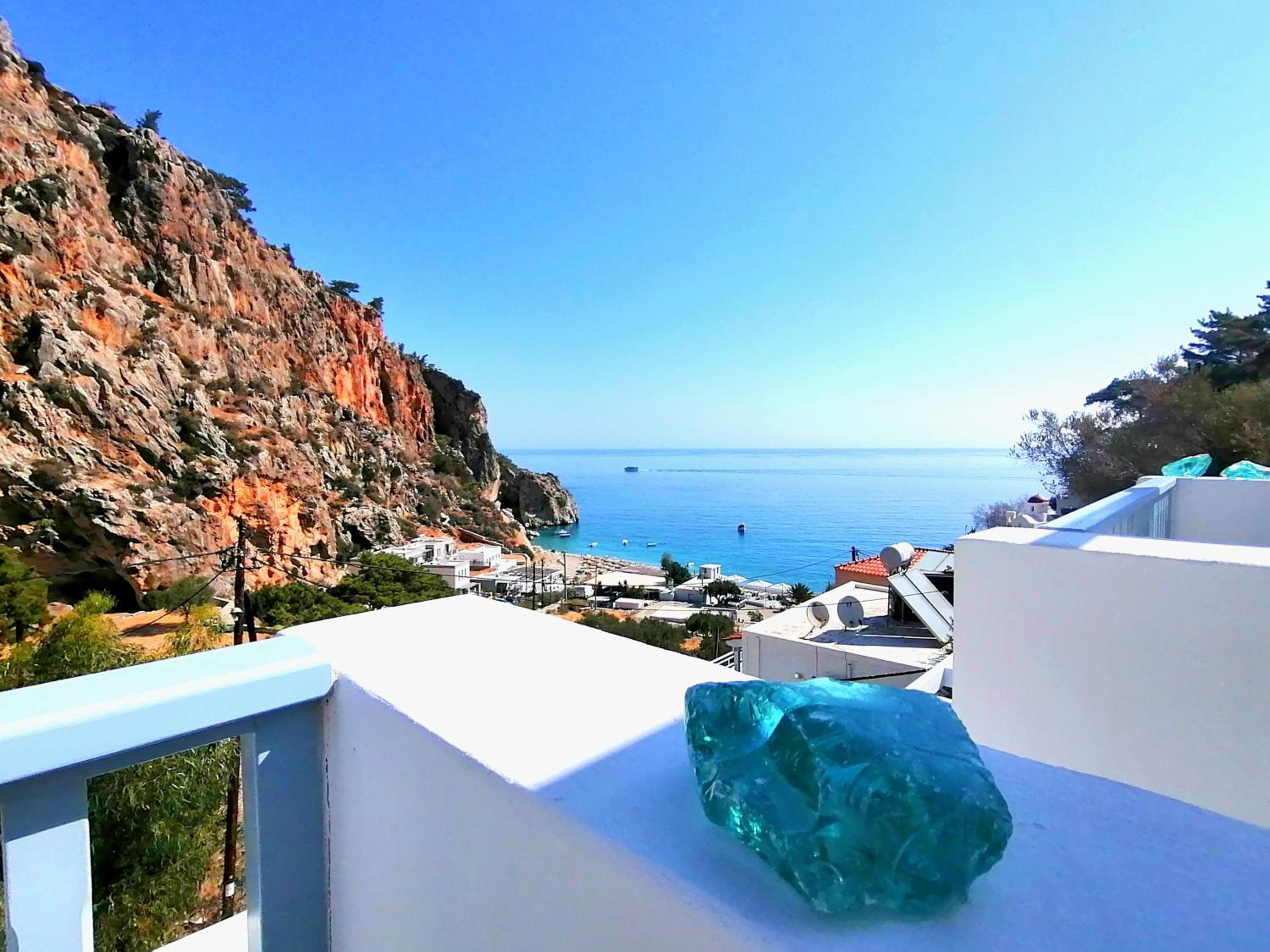 Enilion Luxury Suites