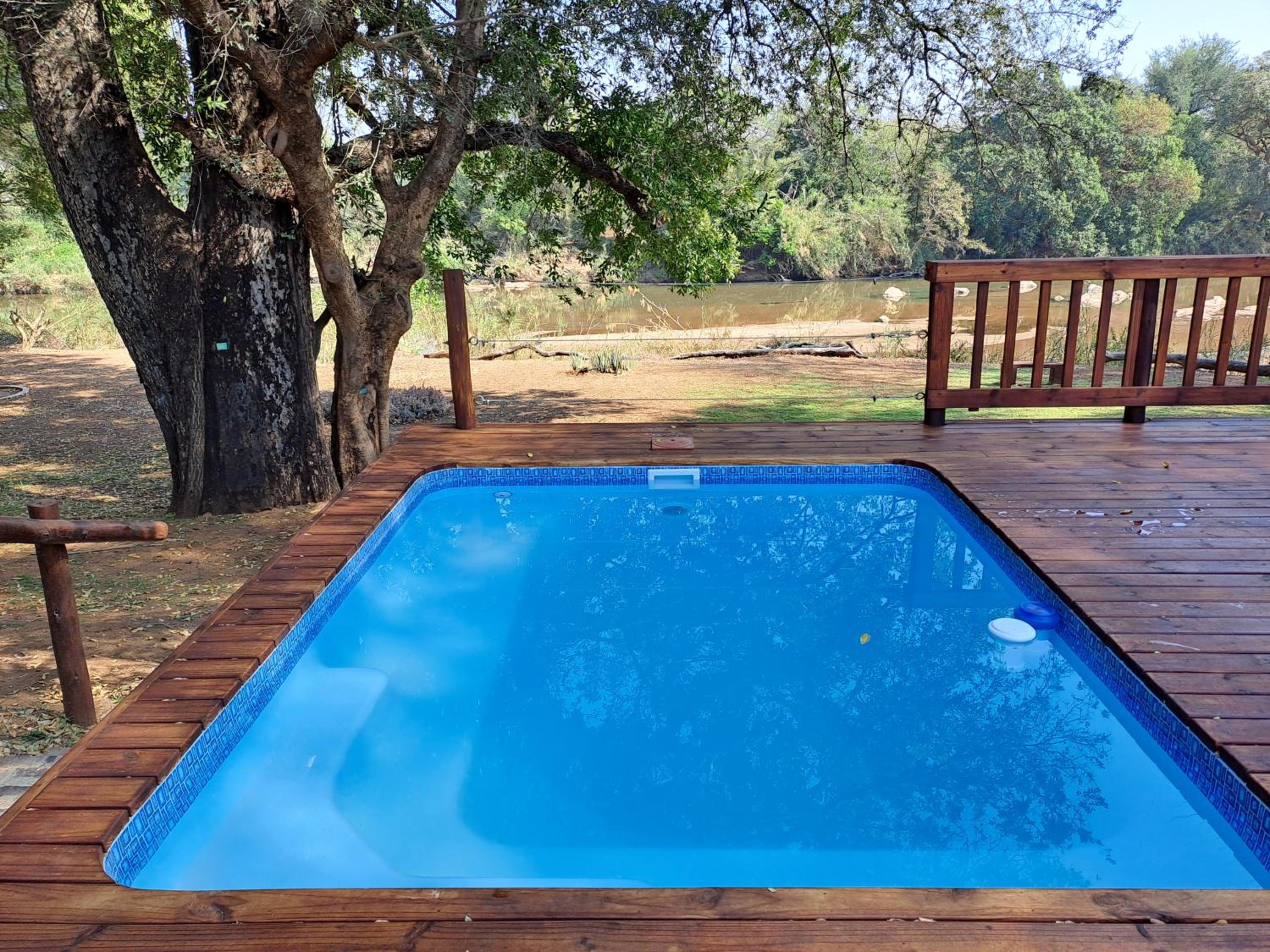 Ekuthuleni River Front Chalets Hoedspruit
