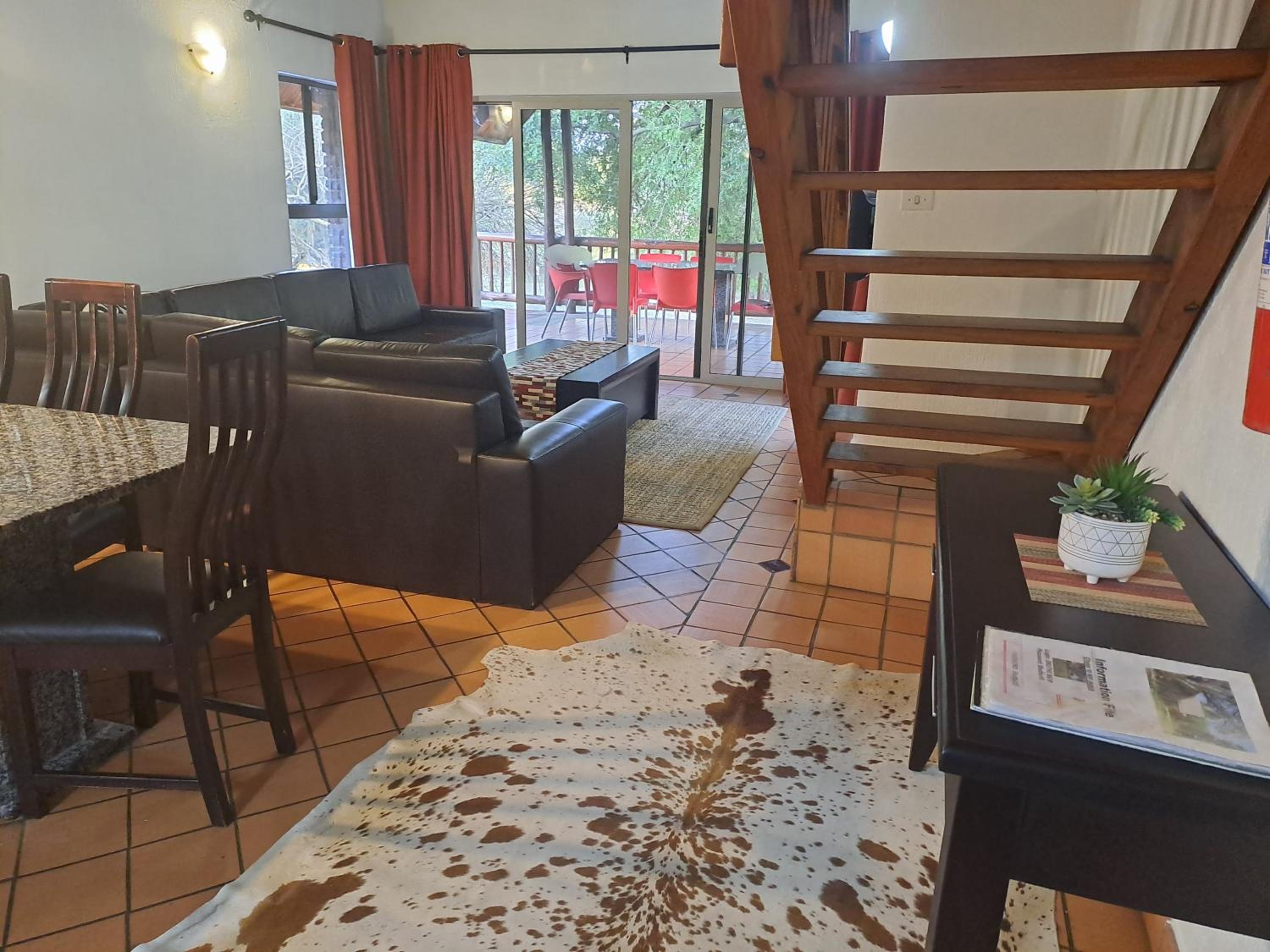 Ekuthuleni River Front Chalets Hoedspruit