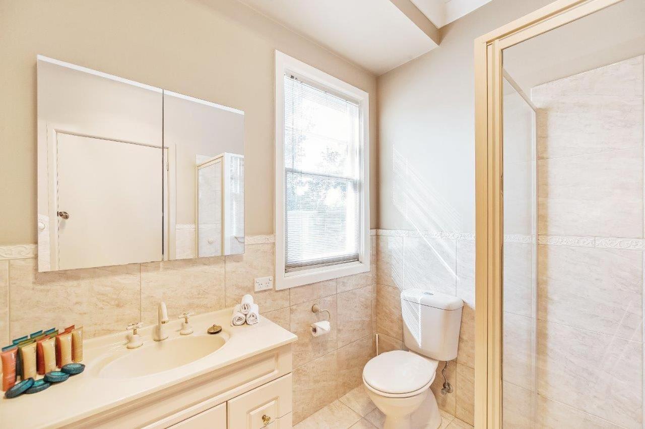 Ayr House - Echuca Holiday Homes