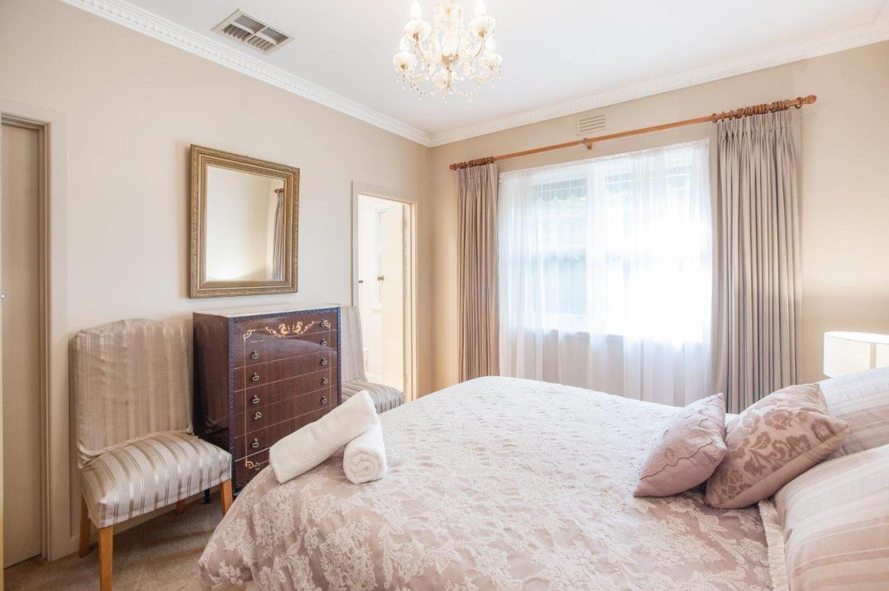 Ayr House - Echuca Holiday Homes