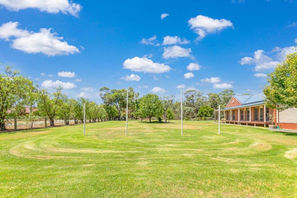 The Waterfront - Echuca Holiday Homes