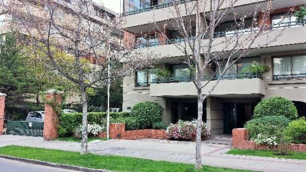 Carmencita St - Classic 1 Bedroom Apartment in El Golf