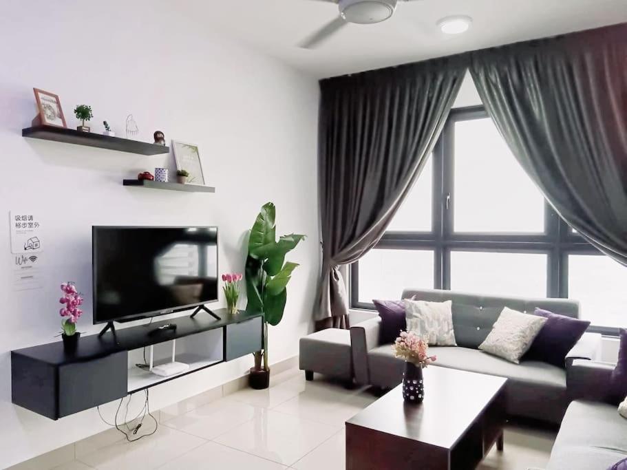 MVE45 KL Sunway Velocity Ikea MRT Cheras #8pax-2cp