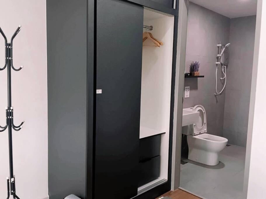 MVE45 KL Sunway Velocity Ikea MRT Cheras #8pax-2cp
