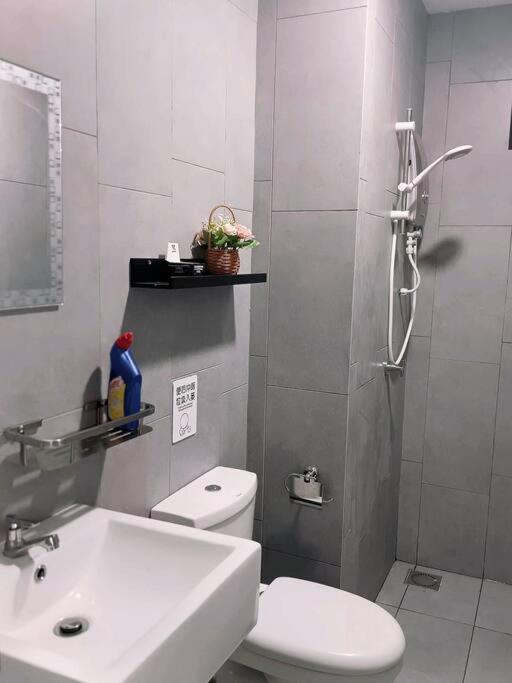 MVE45 KL Sunway Velocity Ikea MRT Cheras #8pax-2cp