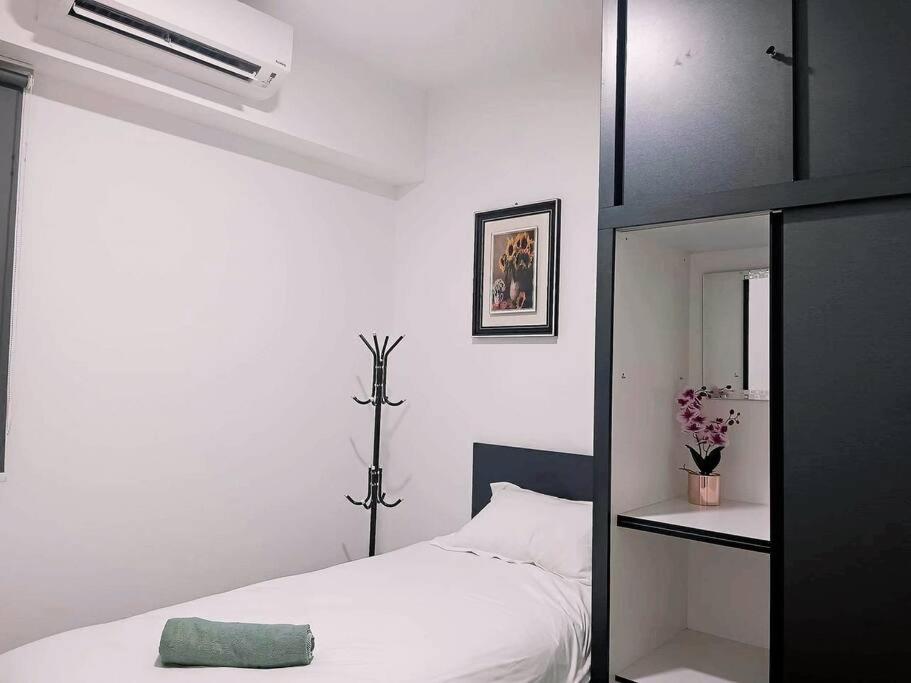 MVE45 KL Sunway Velocity Ikea MRT Cheras #8pax-2cp