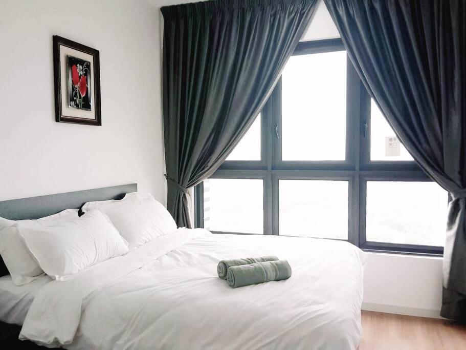 MVE45 KL Sunway Velocity Ikea MRT Cheras #8pax-2cp