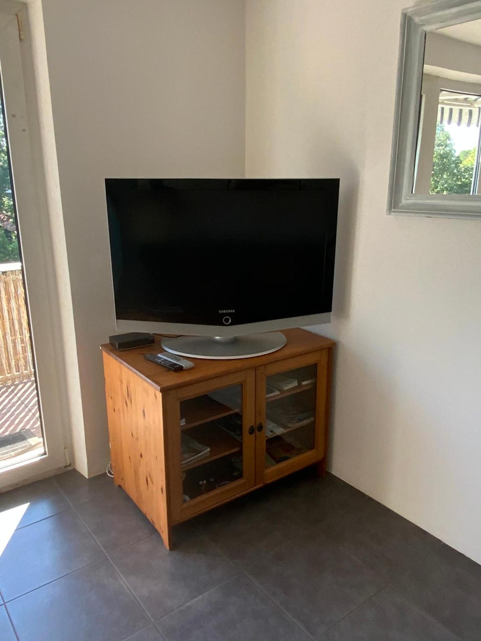 Luminous apartment in Kehl near Strasbourg, conveniently located next to a tram stop with direct access to Strasbourg city centre
