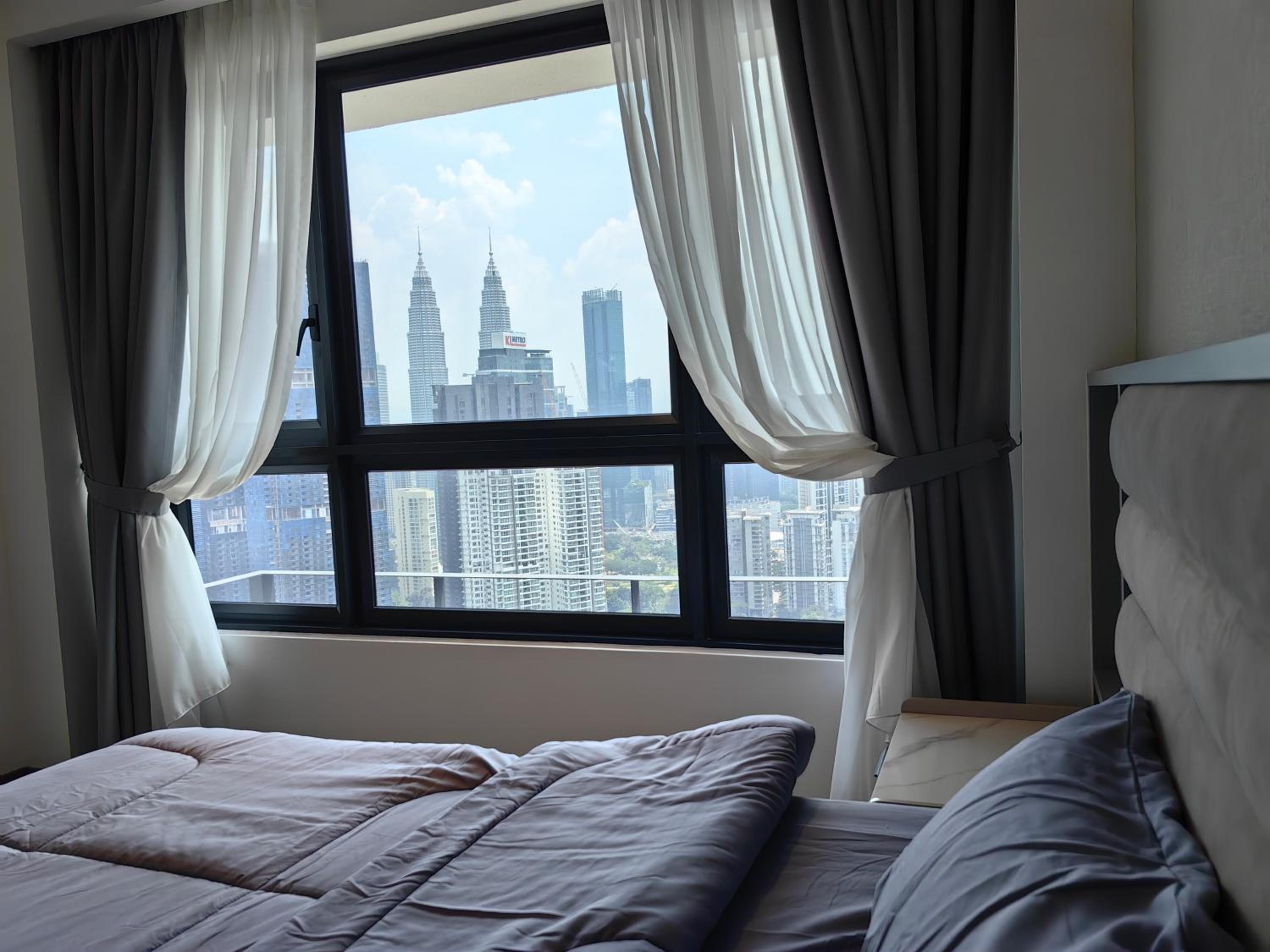 TRX Agile Bukit Bintang KLCC View 8pax Family Suites