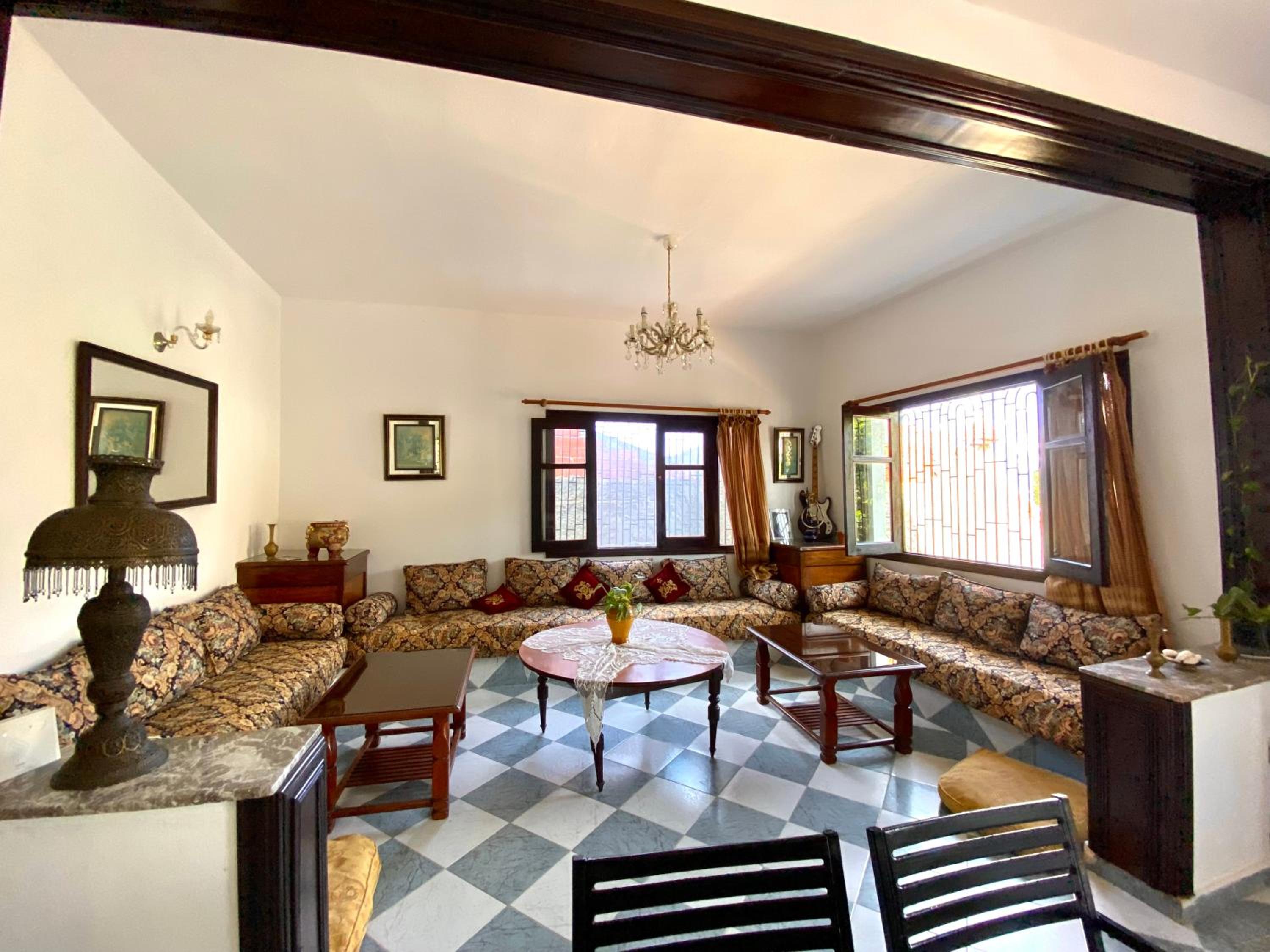 lounge