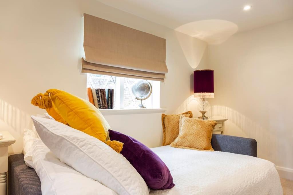 Dorney Windsor Legoland 5 Star Stay for upto 14 guests, photo 55