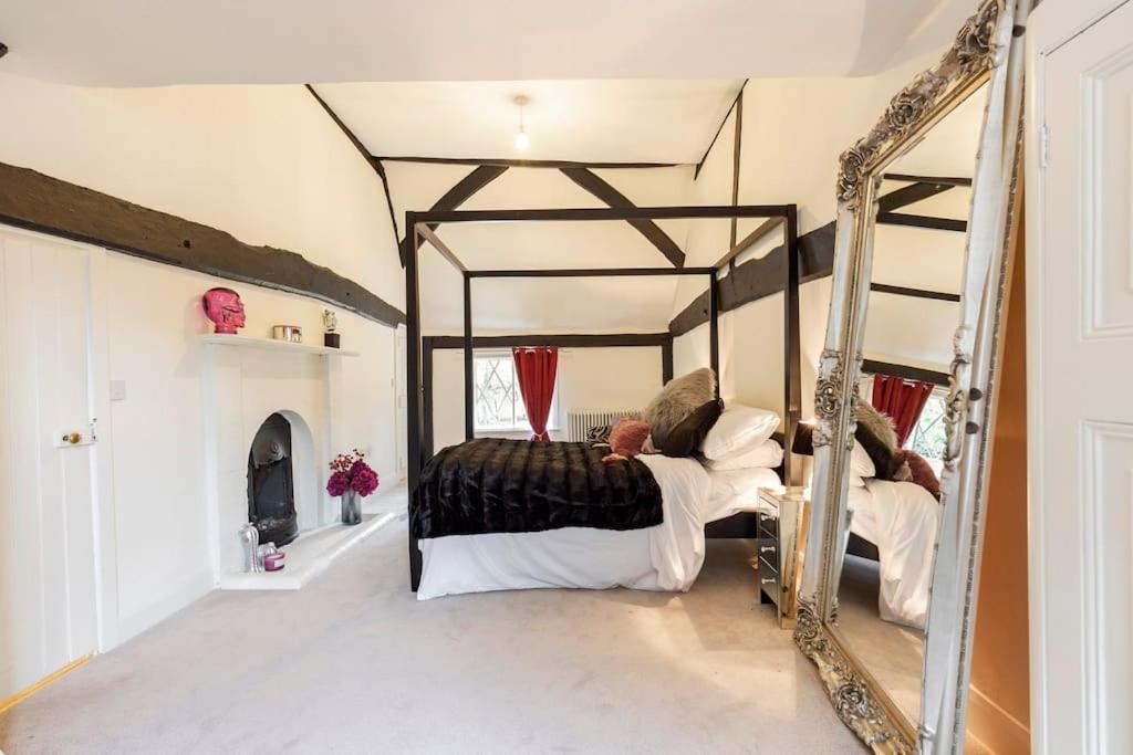 Dorney Windsor Legoland 5 Star Stay for upto 14 guests