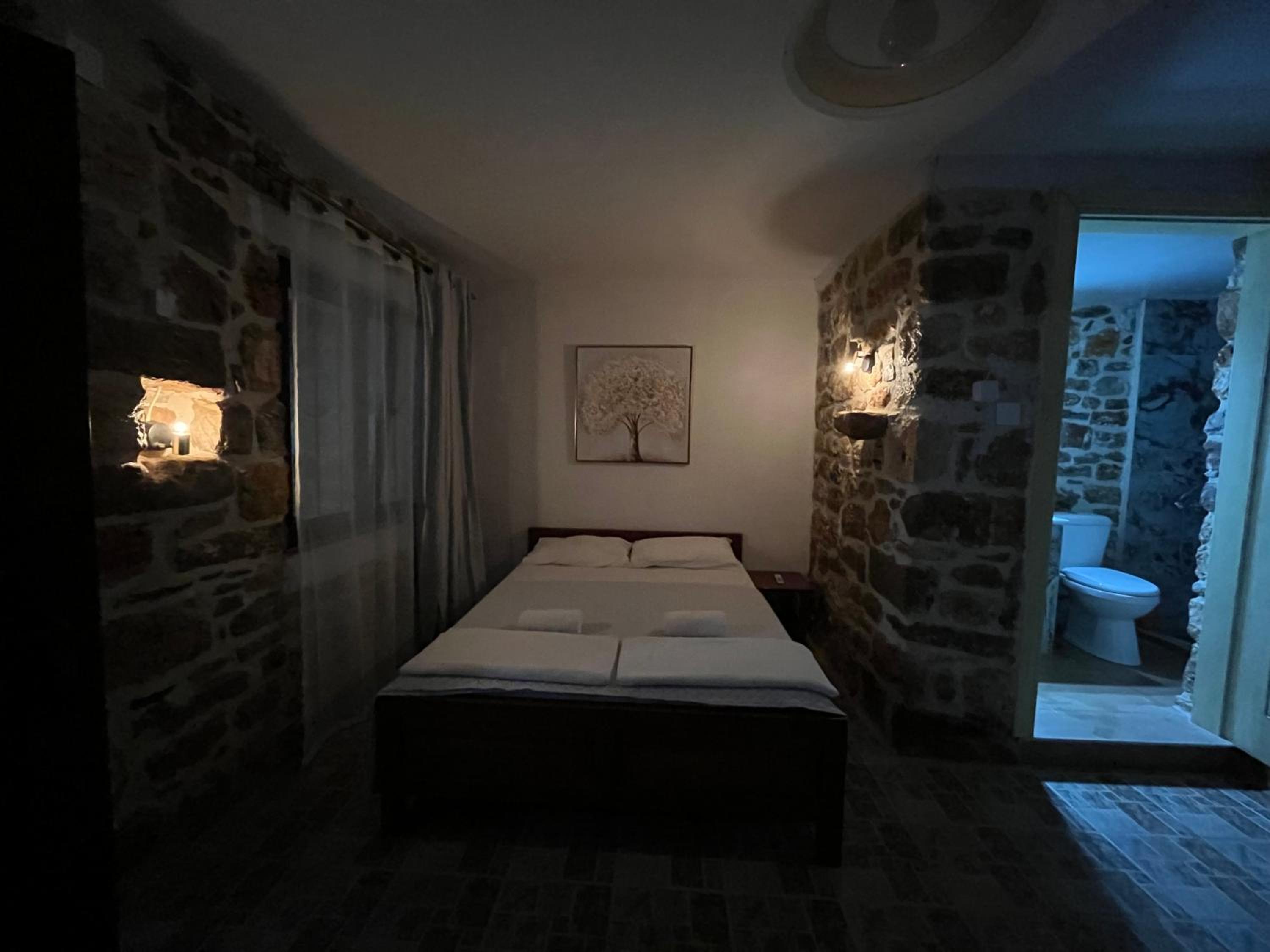 Traditional house Nikos view 5