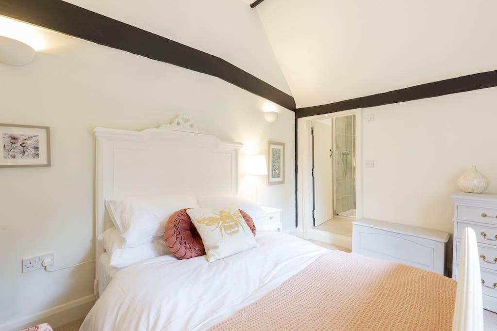 Dorney Windsor Legoland 5 Star Stay for upto 14 guests, photo 31