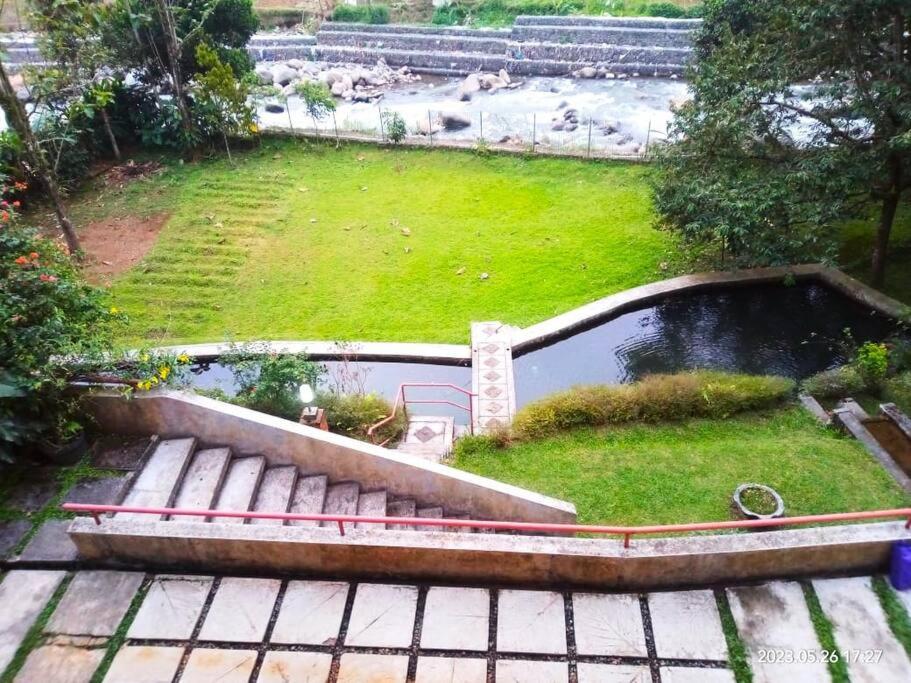 Vila Karuniamata Riverside Dengan Kolam Renang view 4