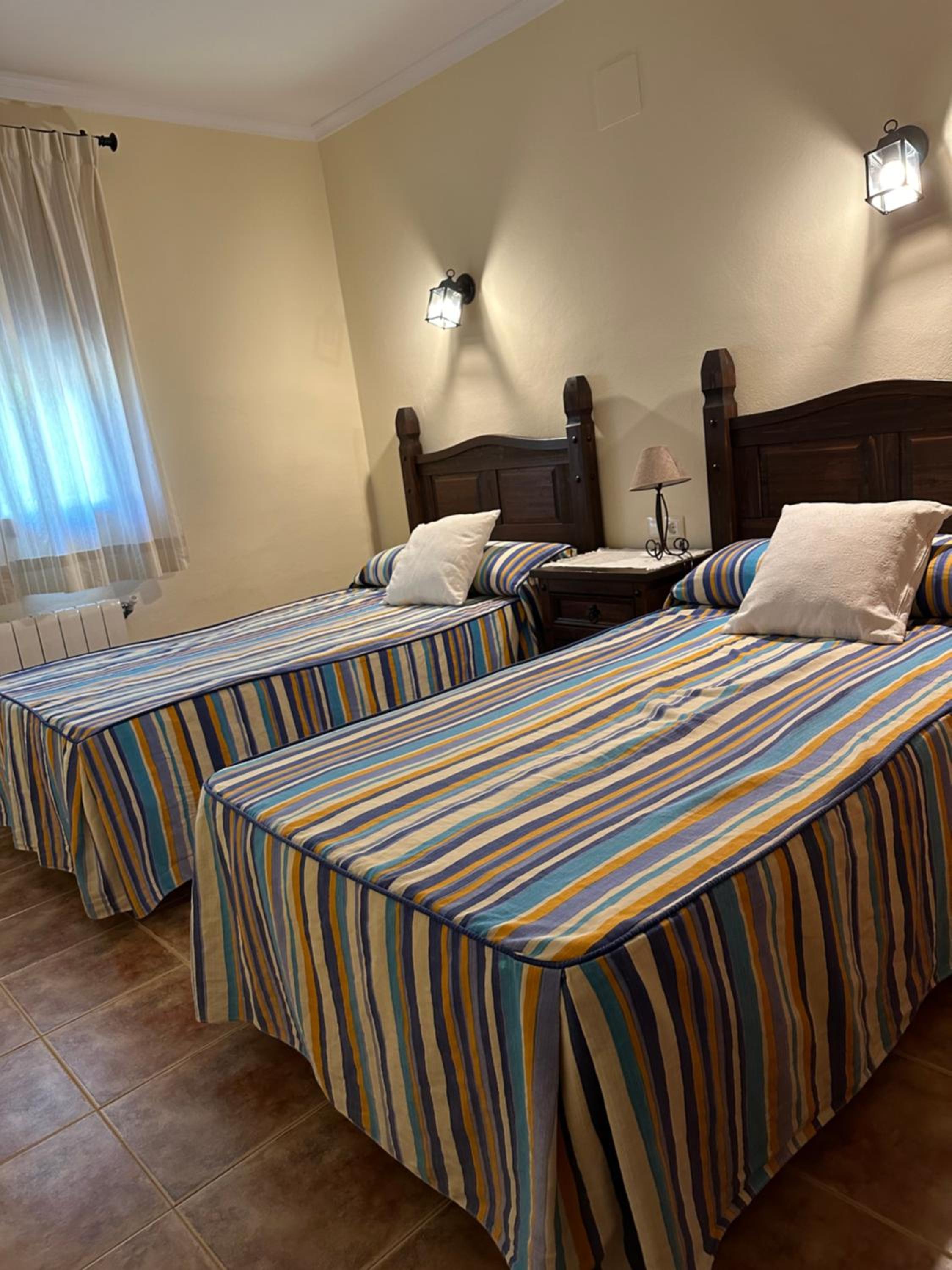 Casas Rurales Cerro Lobo
