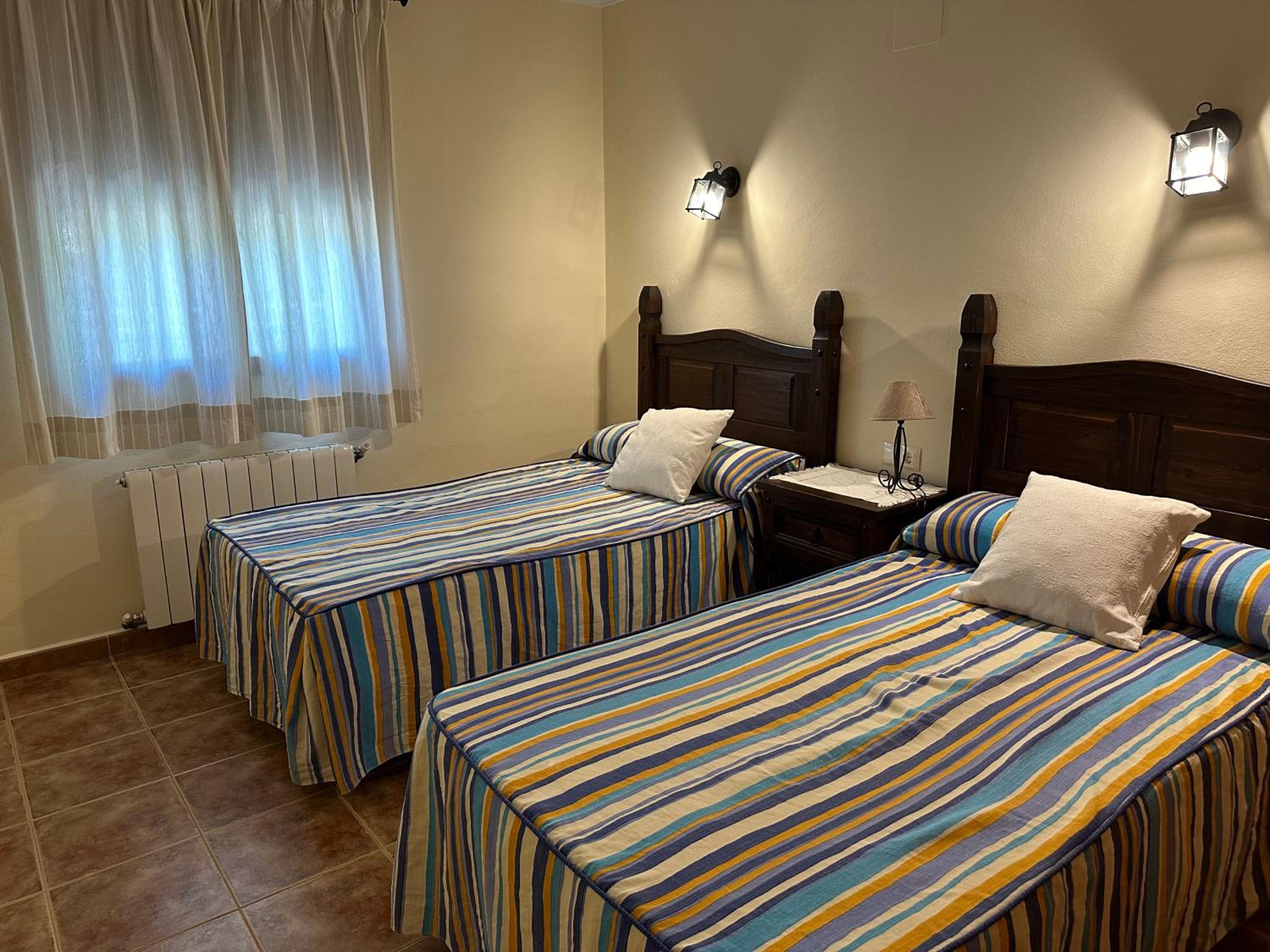 Casas Rurales Cerro Lobo