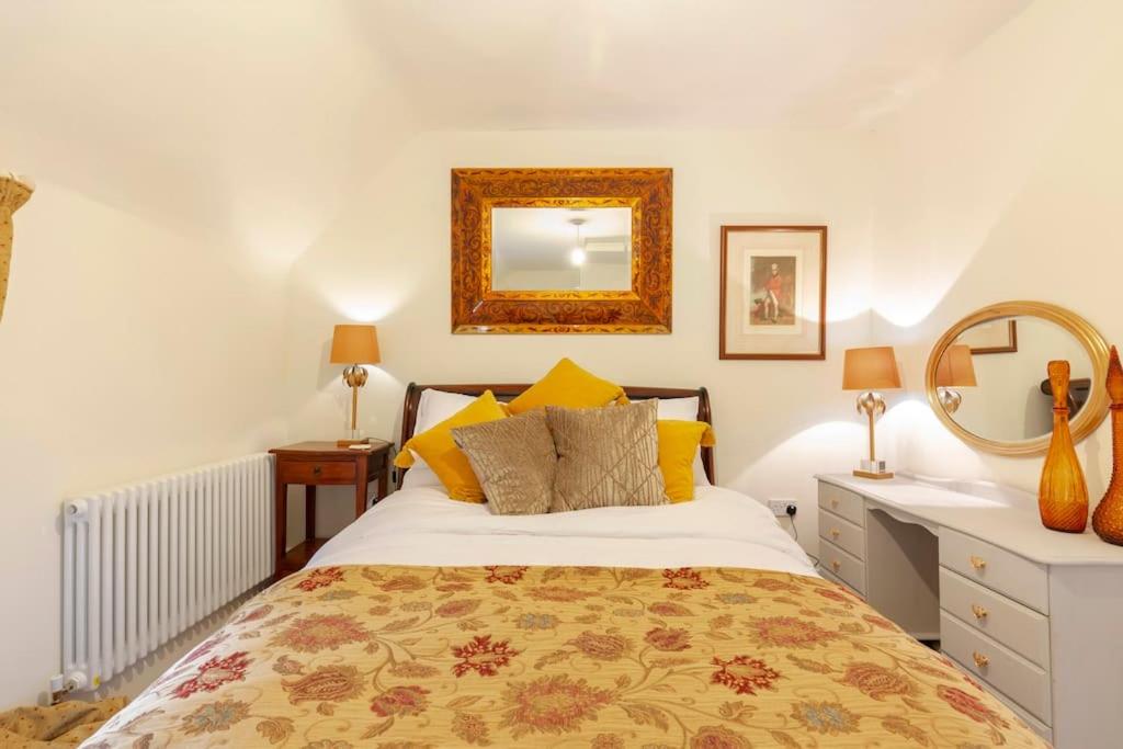 Dorney Windsor Legoland 5 Star Stay for upto 14 guests, photo 90