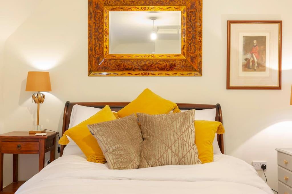 Dorney Windsor Legoland 5 Star Stay for upto 14 guests, photo 72