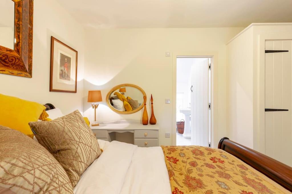 Dorney Windsor Legoland 5 Star Stay for upto 14 guests, photo 88