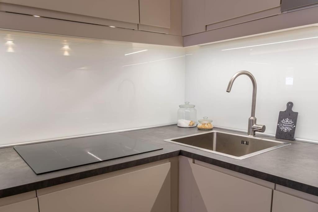 -Residenza Stagio Stagi- Pietrasanta center - Free Wifi - AC view 3
