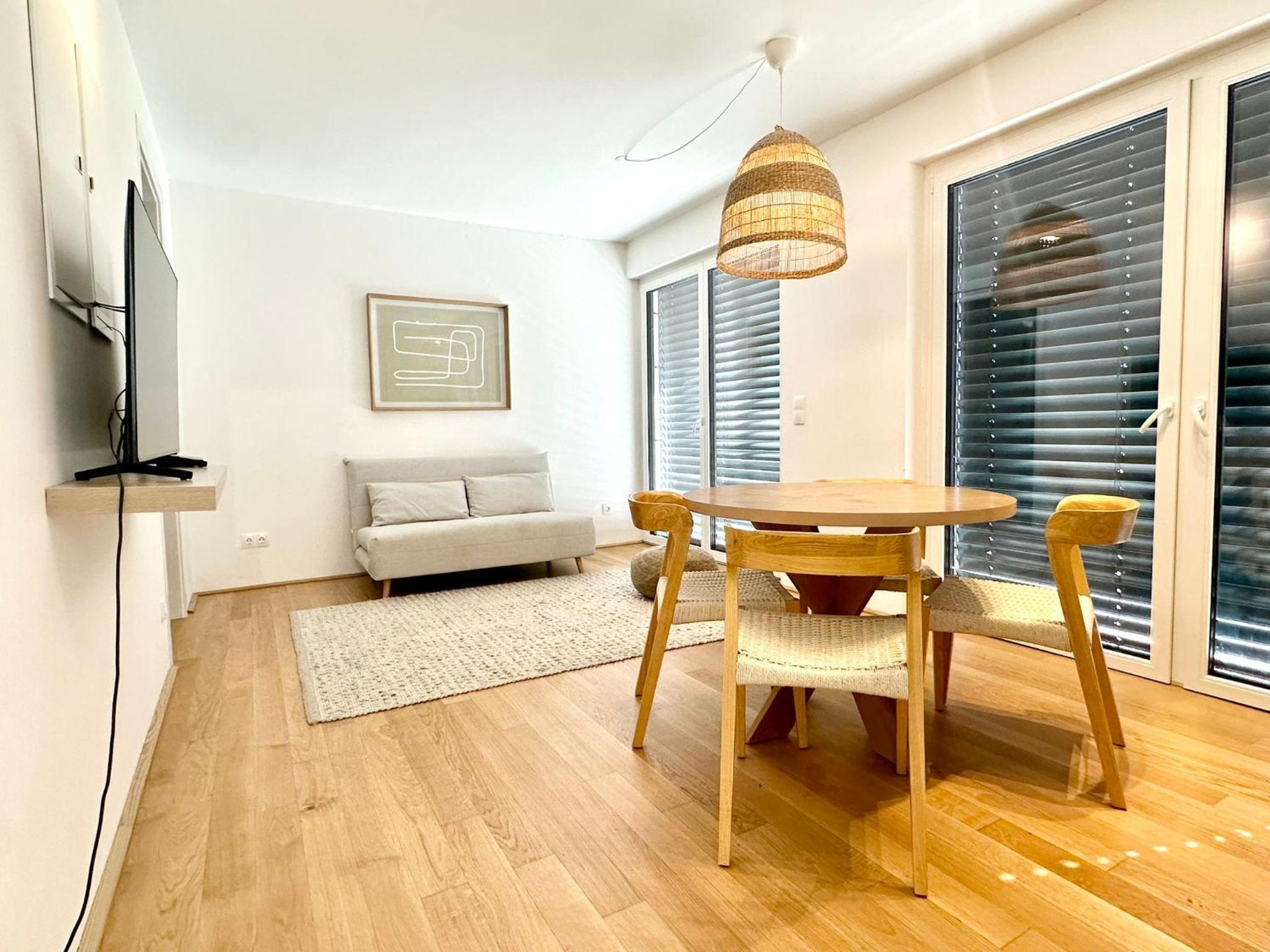 Premium Apartment with Garden