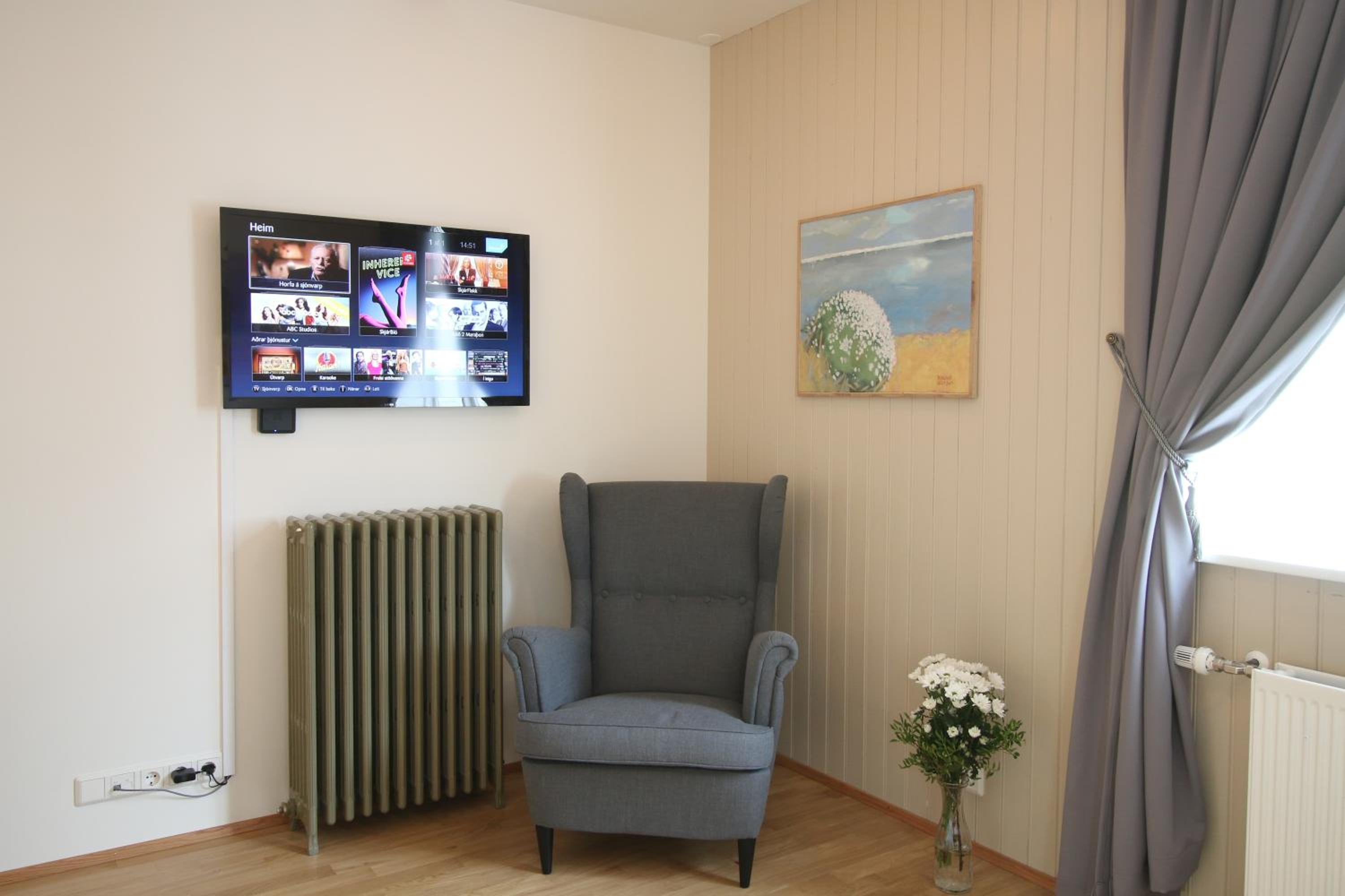 Acco Ice Apartments