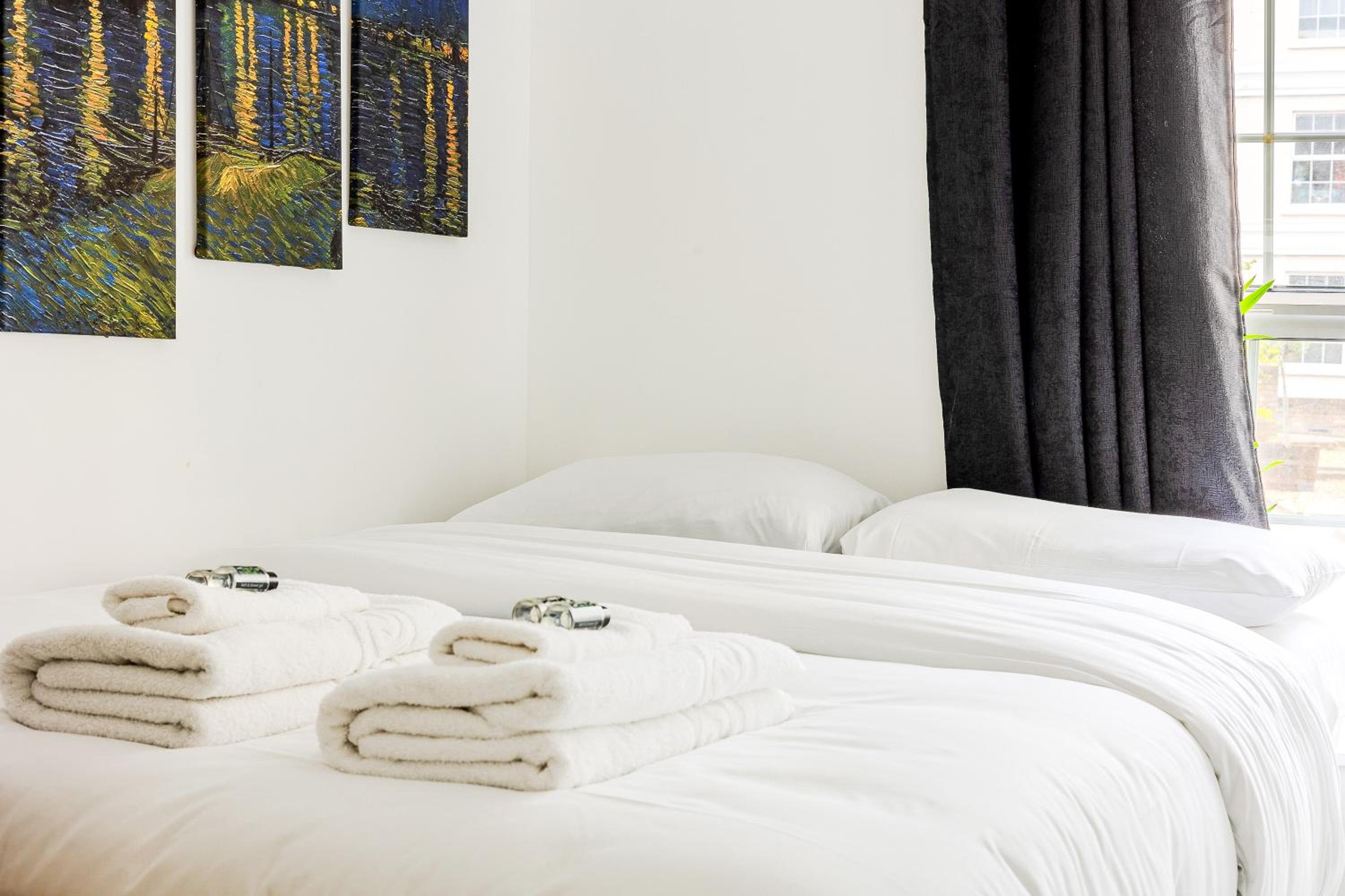 Central 2BR in Vibrant Spitalfields, 5min Tube