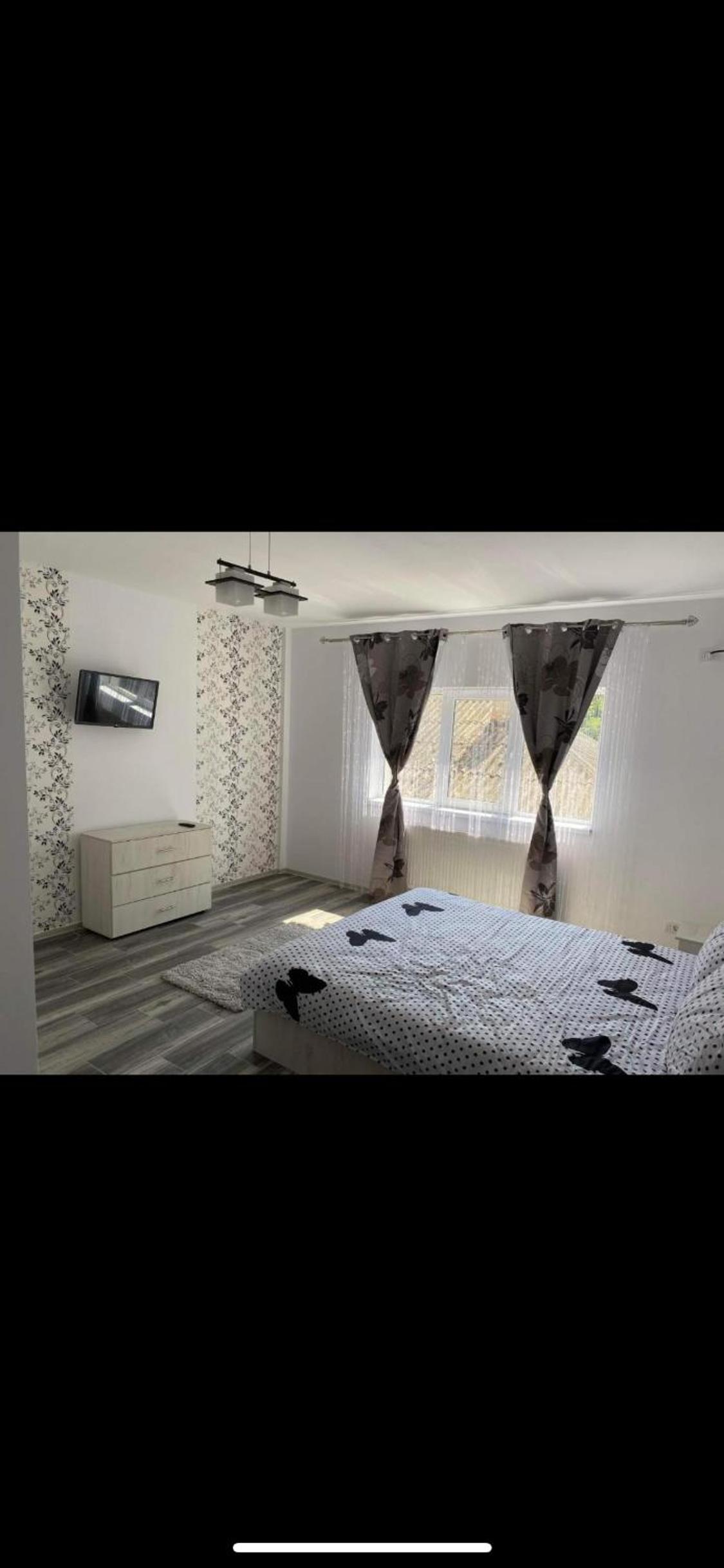 Dana Studio 1 view 2