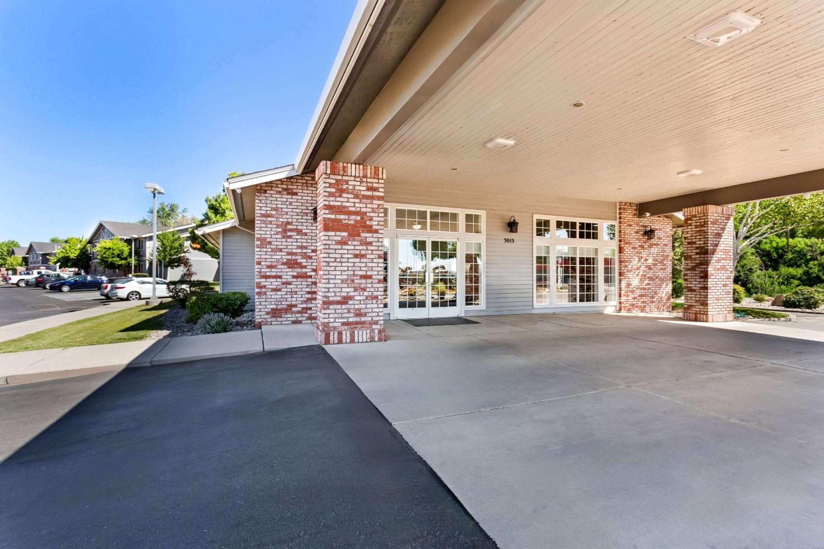 Comfort Inn & Suites Susanville view 2