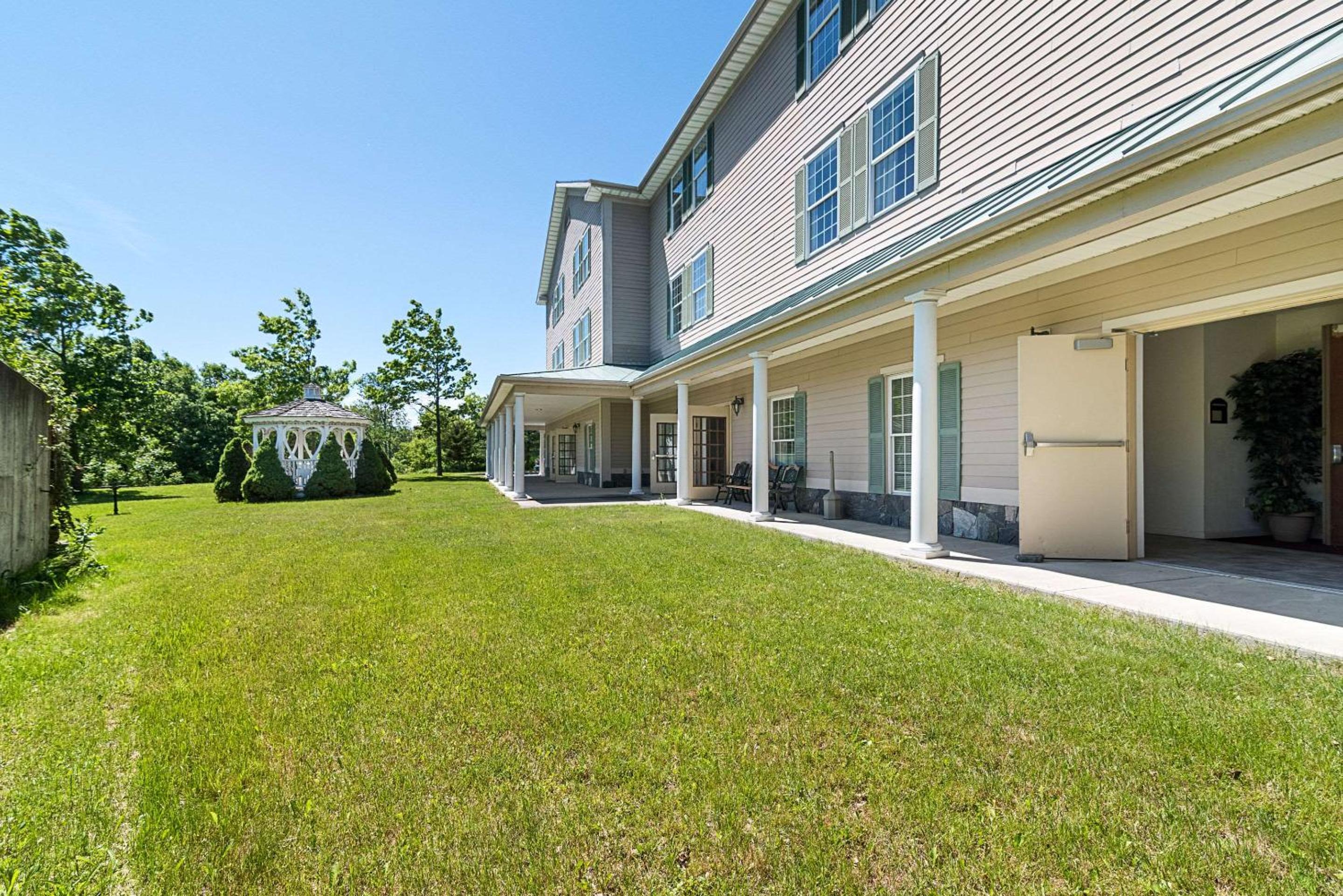 Quality Inn Suites Schoharie near Howe Caverns - Property Image 49