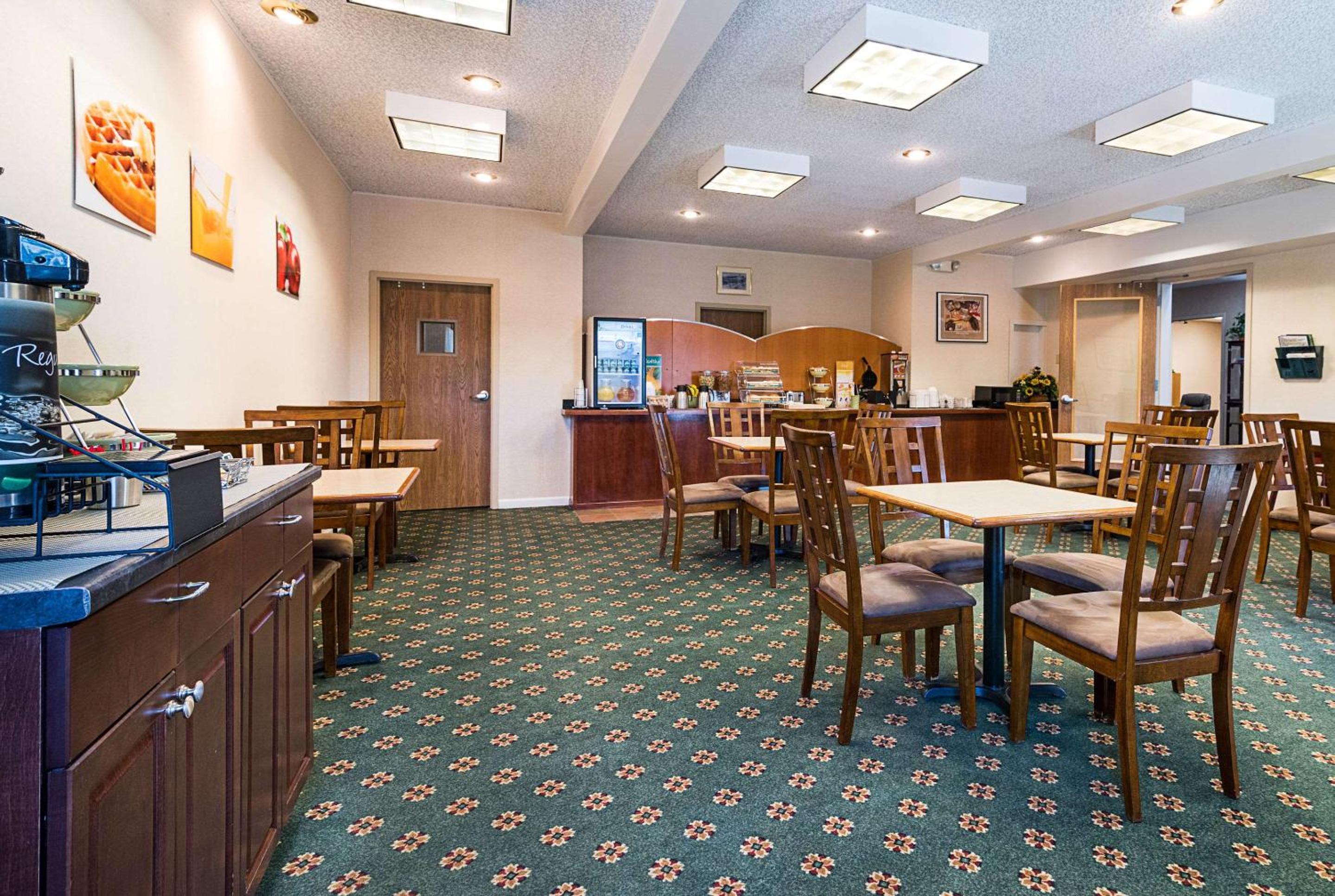 Quality Inn Suites Schoharie near Howe Caverns - Property Image 56