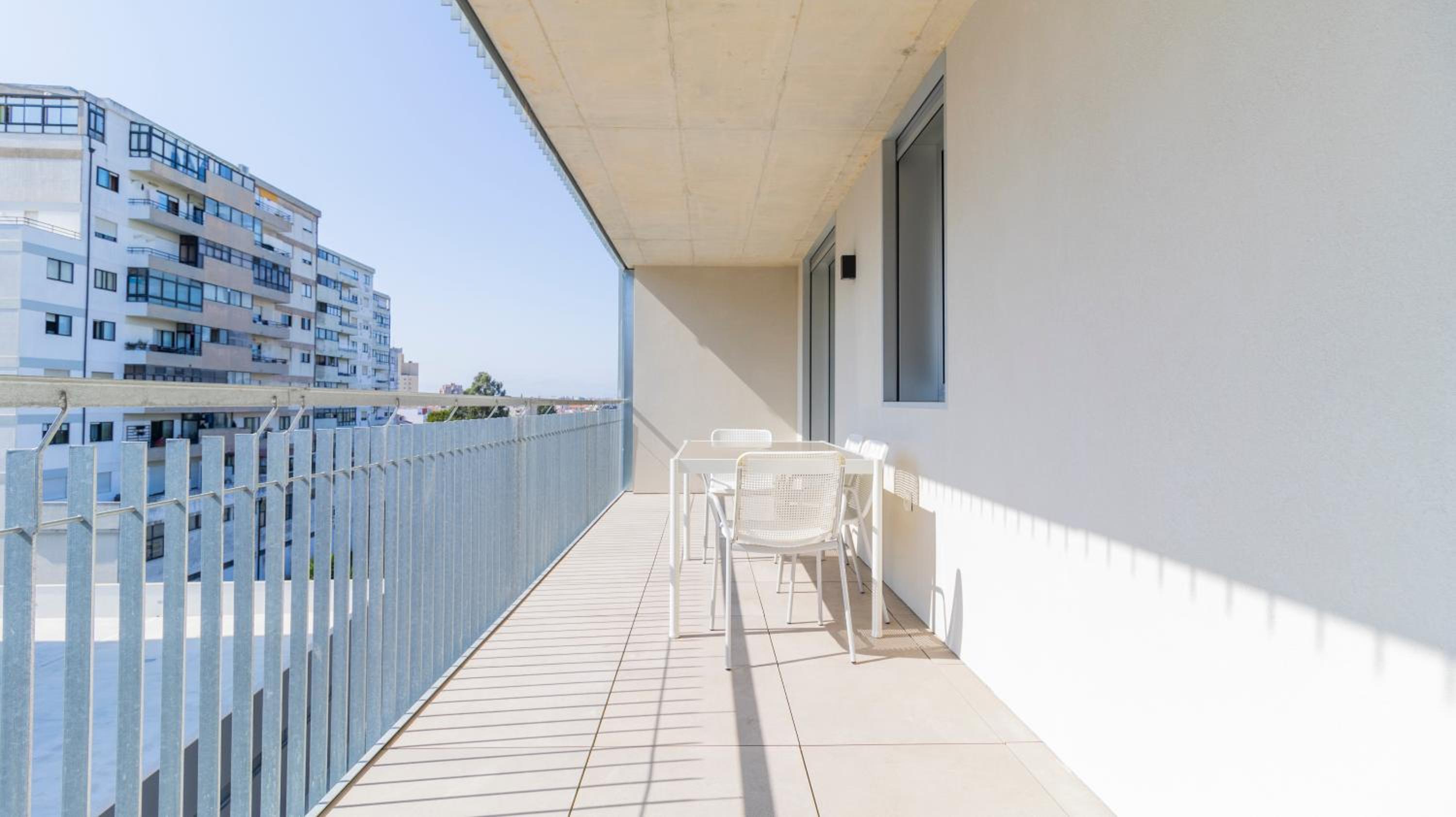Infante Studio w Parking by LovelyStay view 2